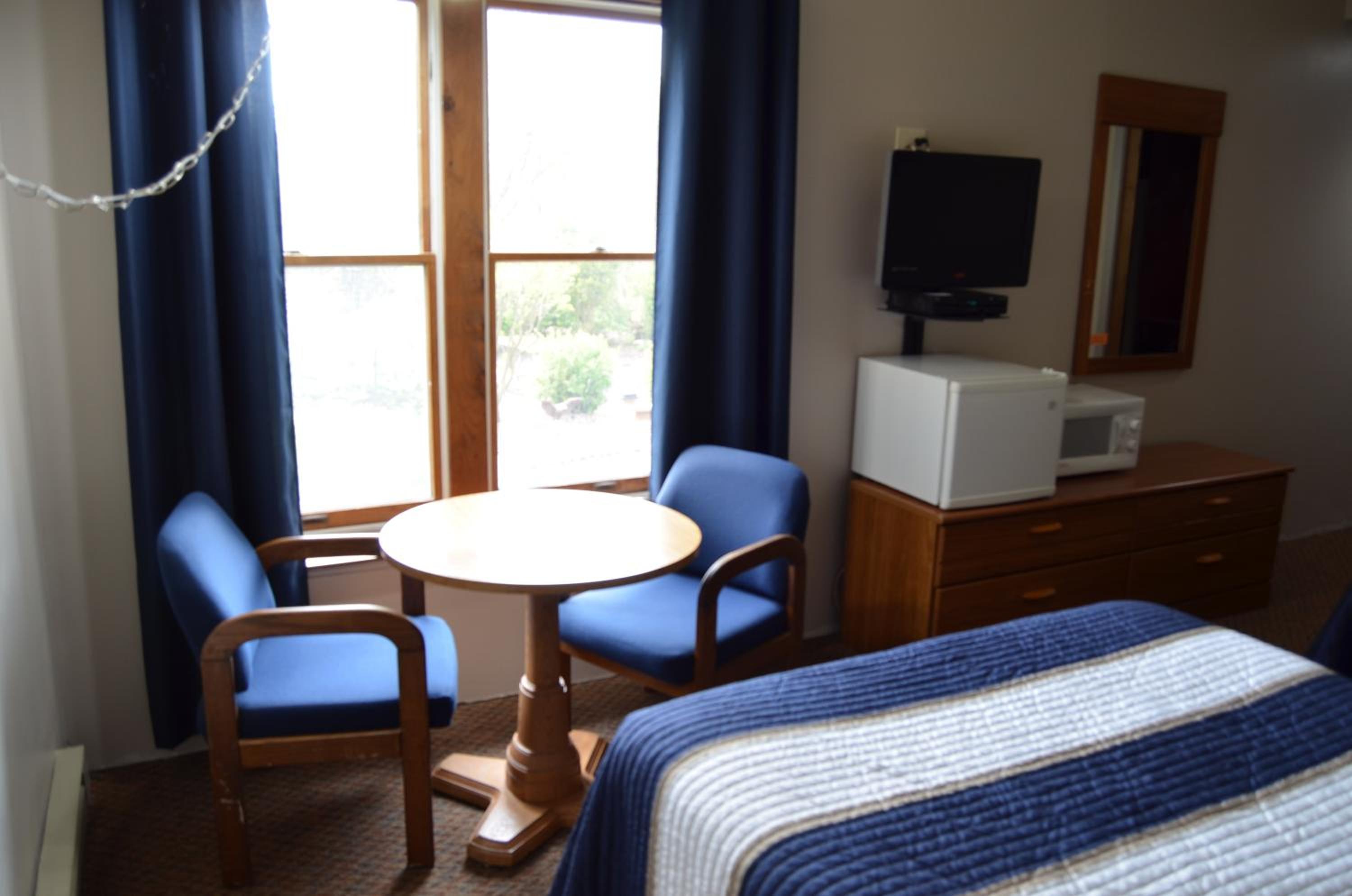 Double Room - Photo 2