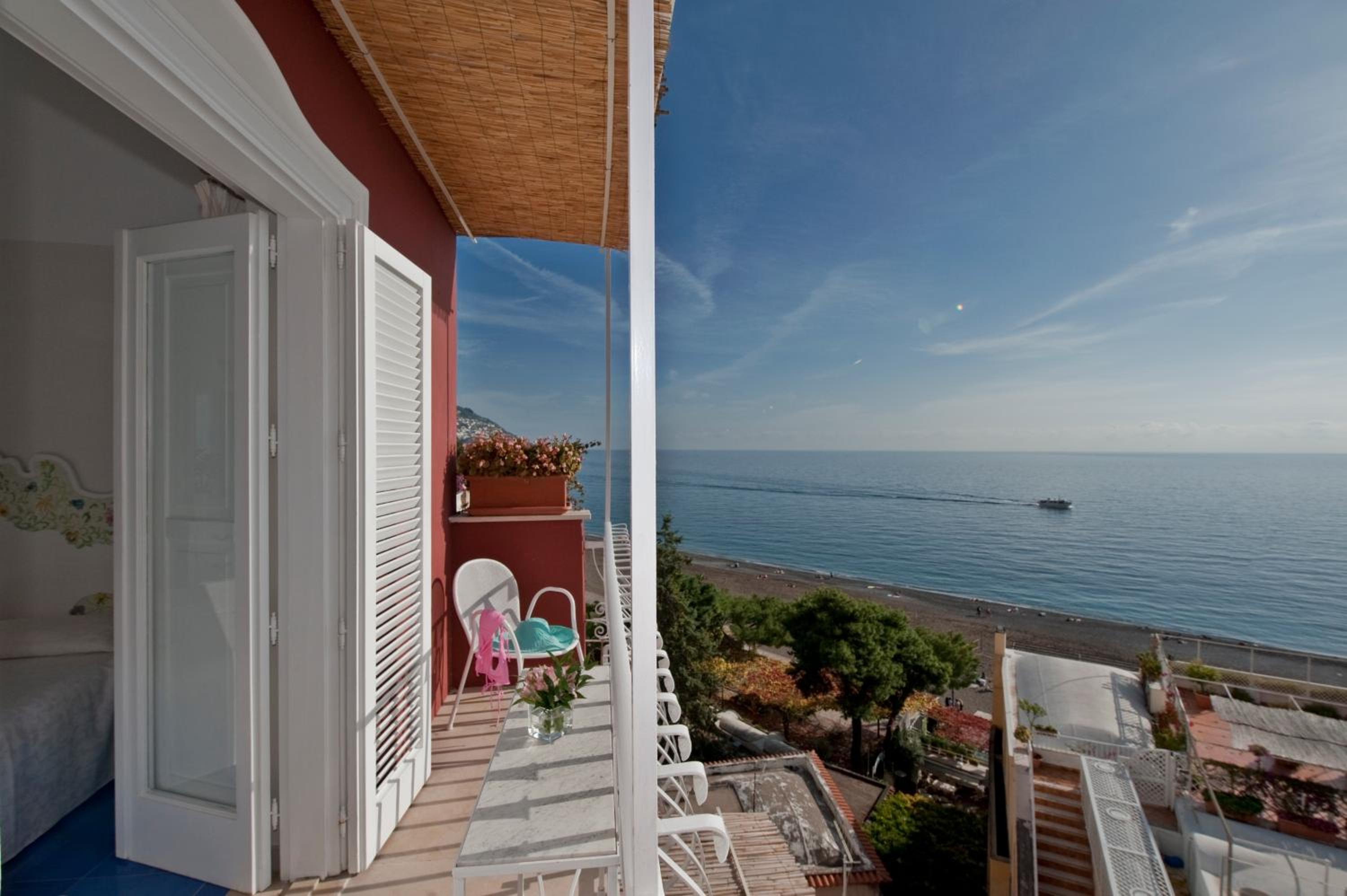 Double Room with Balcony and Sea View photo 3