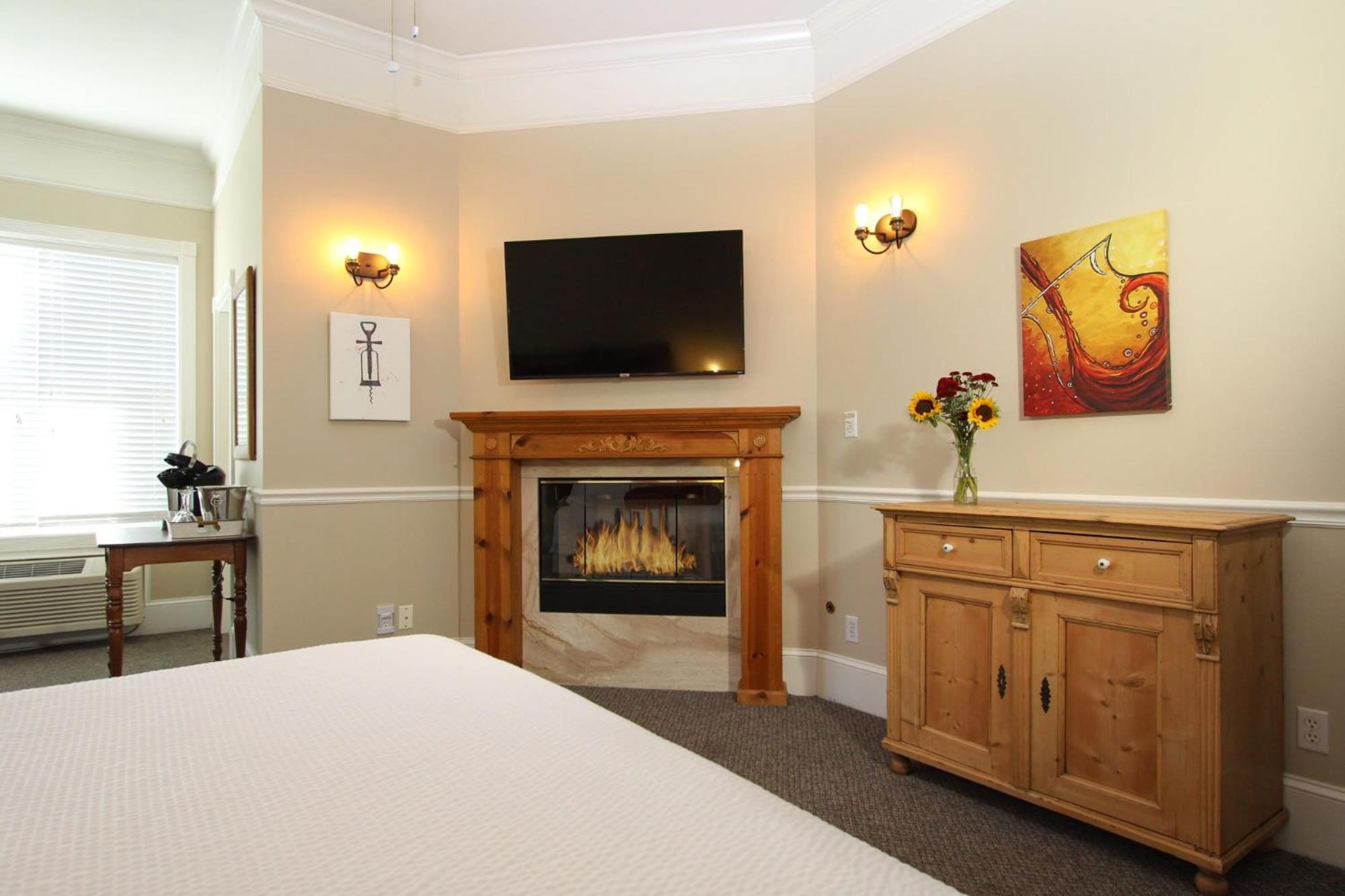 Superior King Room photo 2