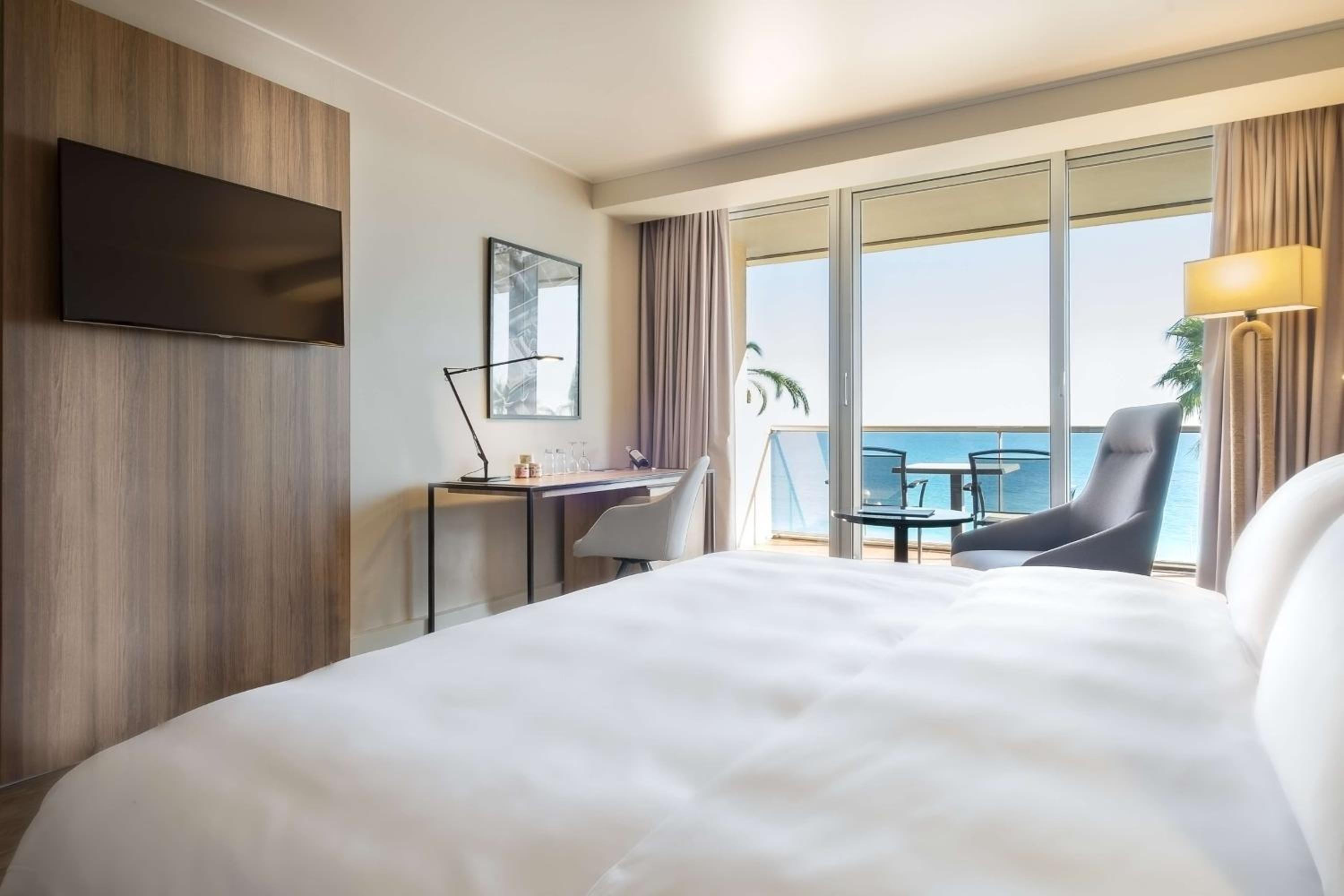 Superior Room with Sea View and Terrace - Photo 3