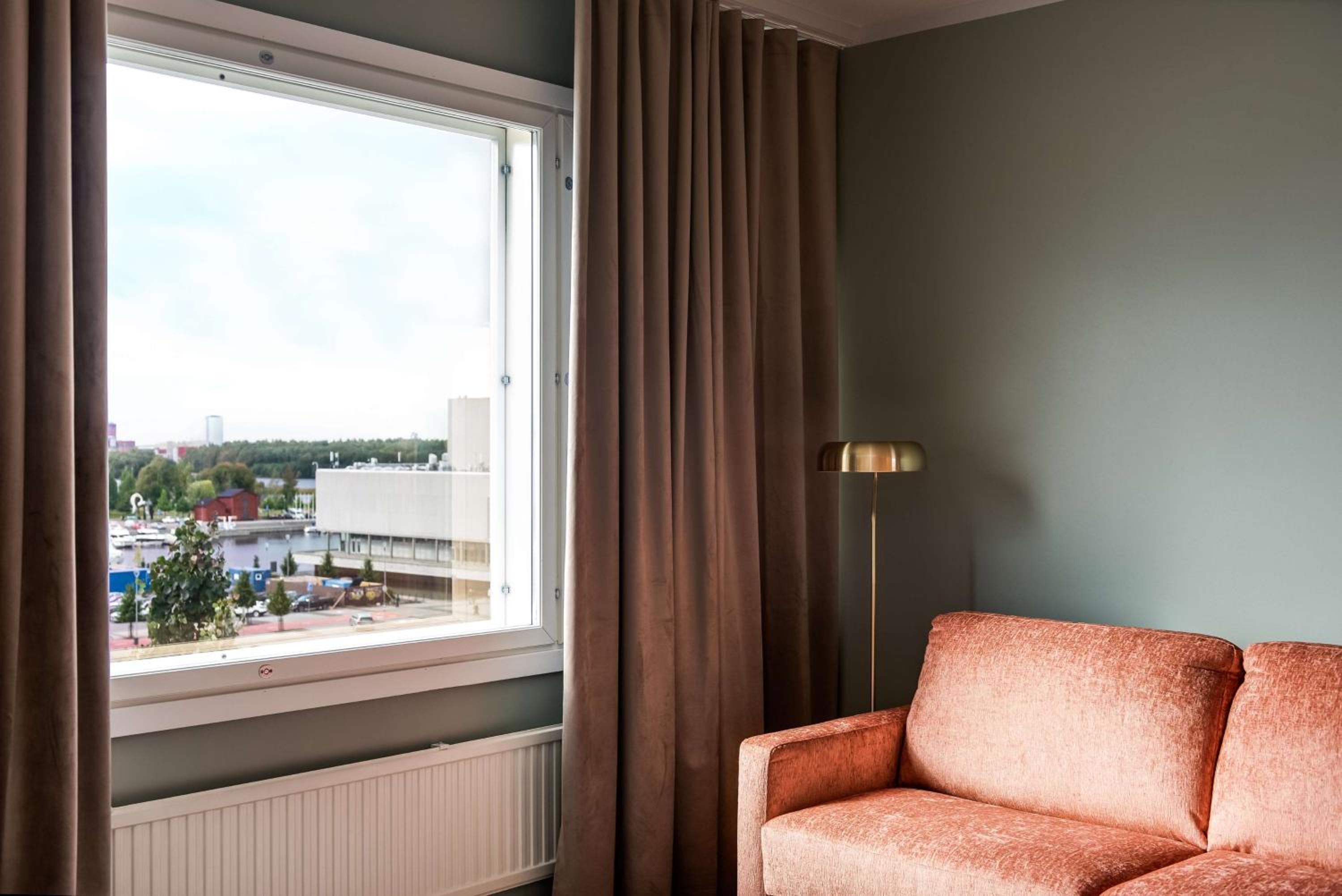Premium Room - Photo 5