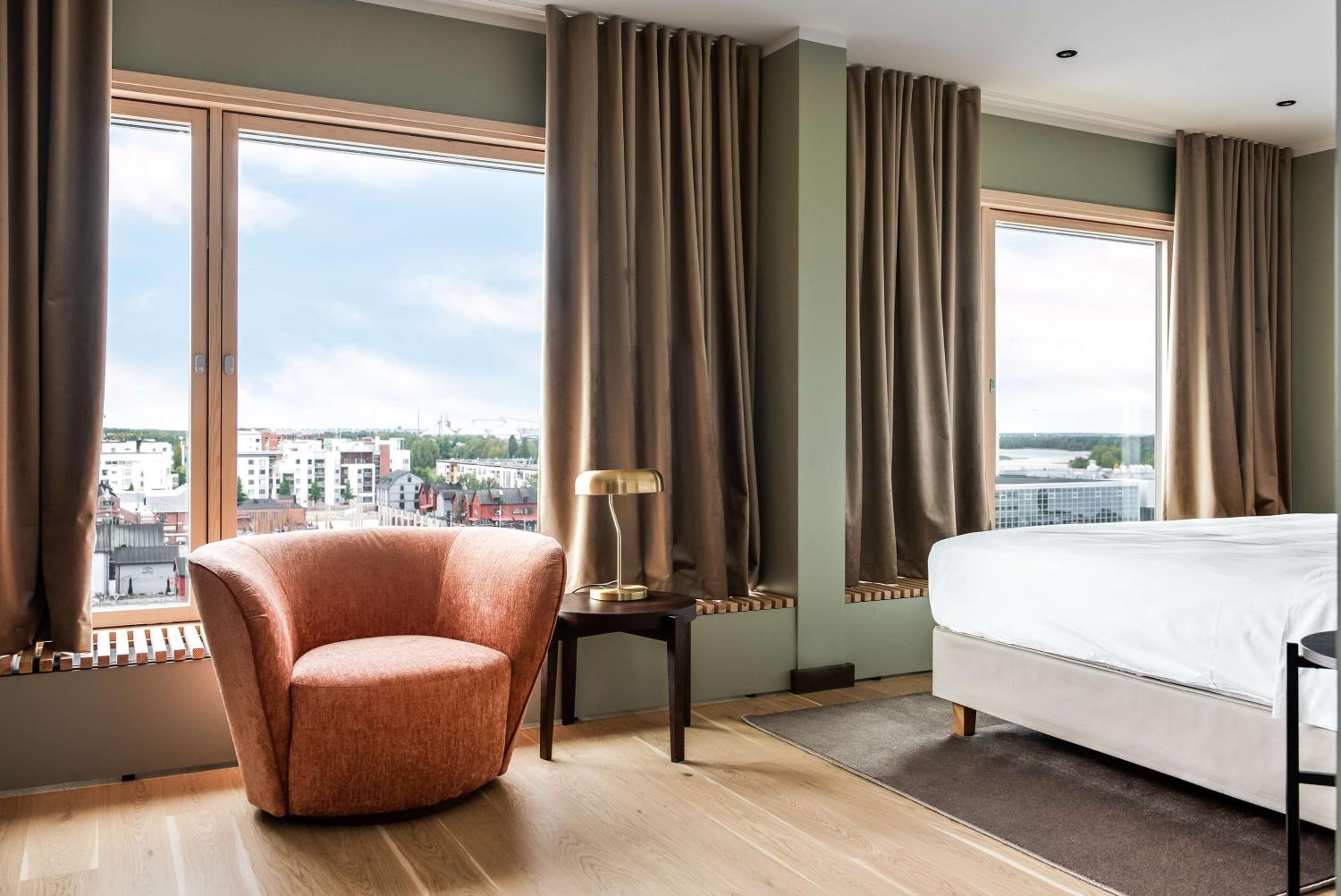 Executive Room with Panoramic Sea View - Photo 9