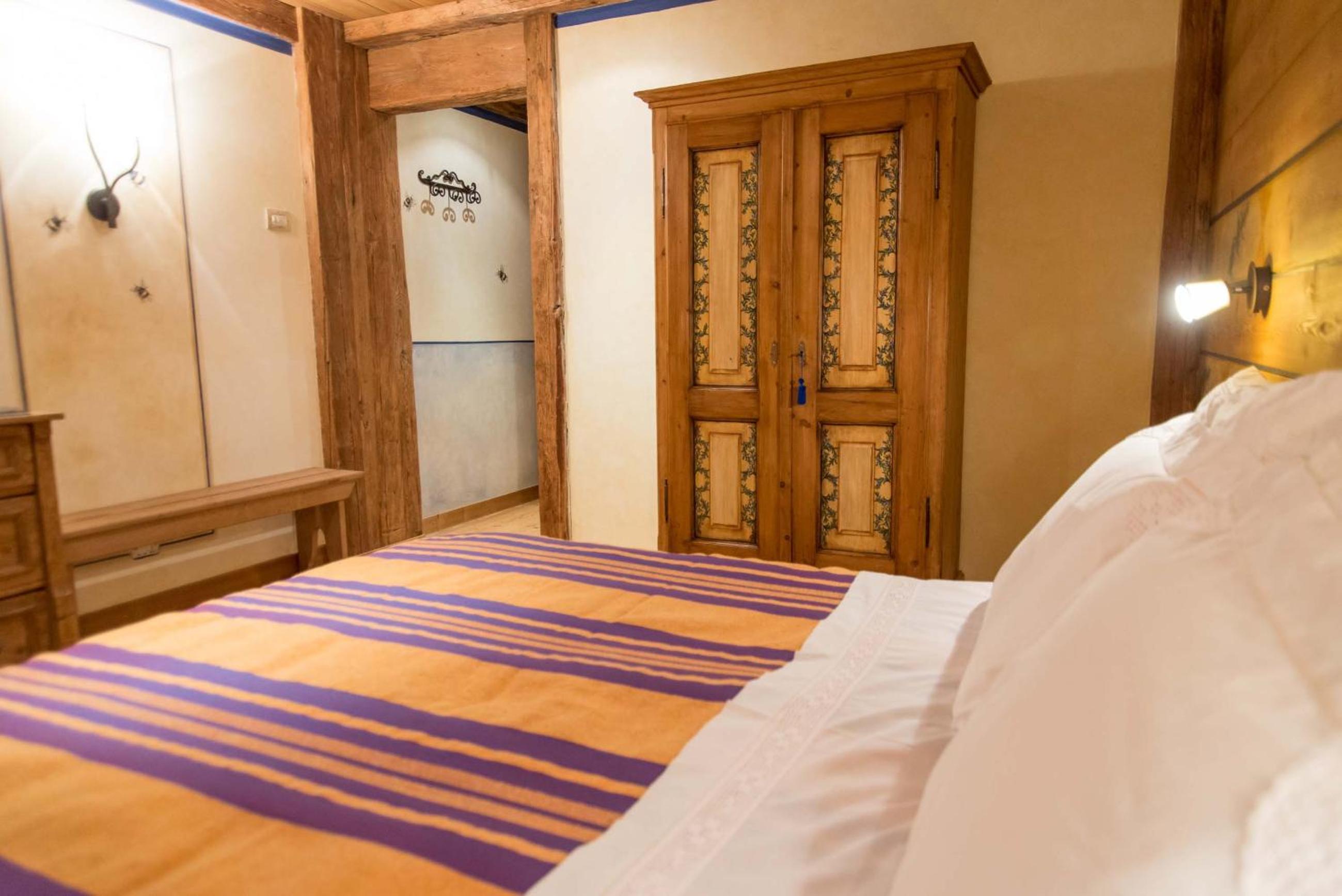 Double Room with Private Bathroom - Photo 4