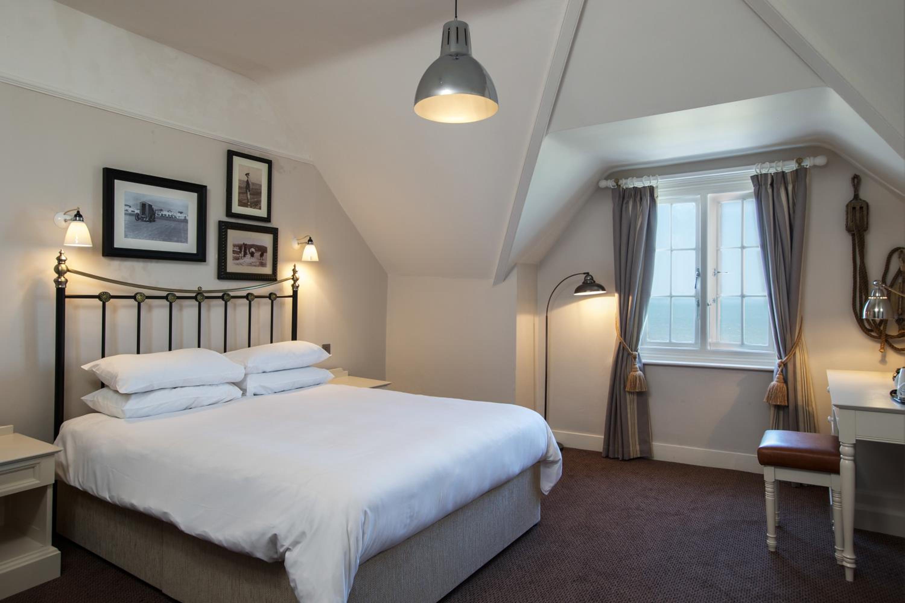 Standard Double Room with Sea View - Photo 1