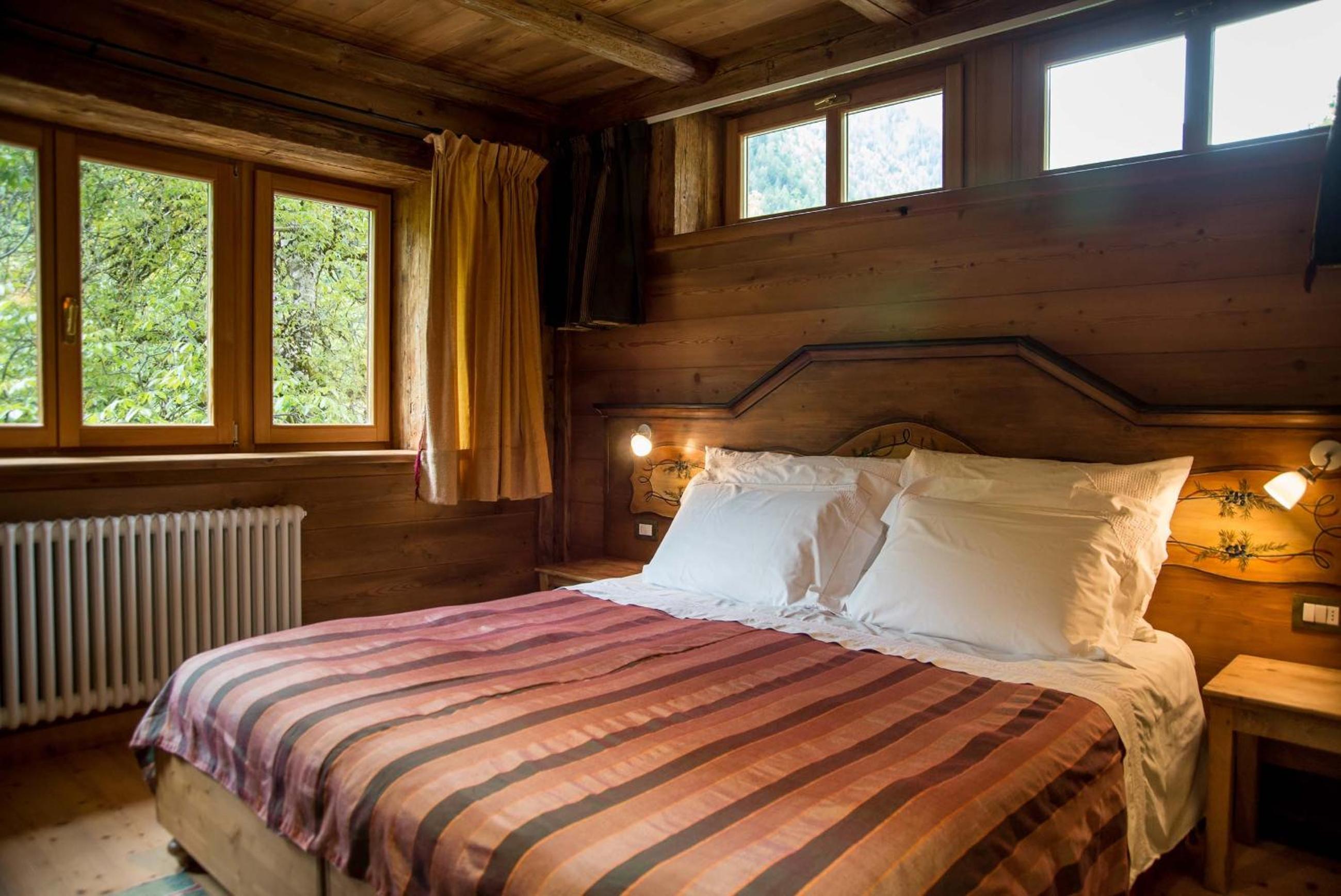 Double Room with Private Bathroom - Photo 3