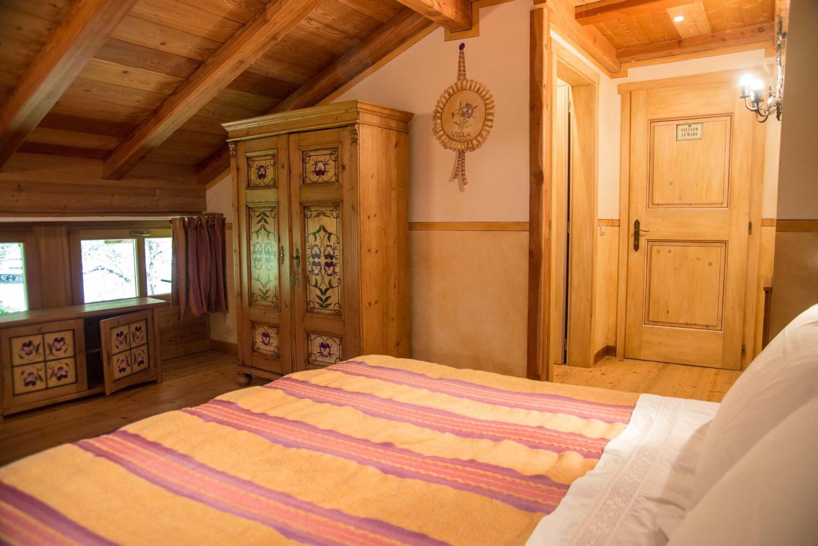 Double Room with Private Bathroom - Photo 2