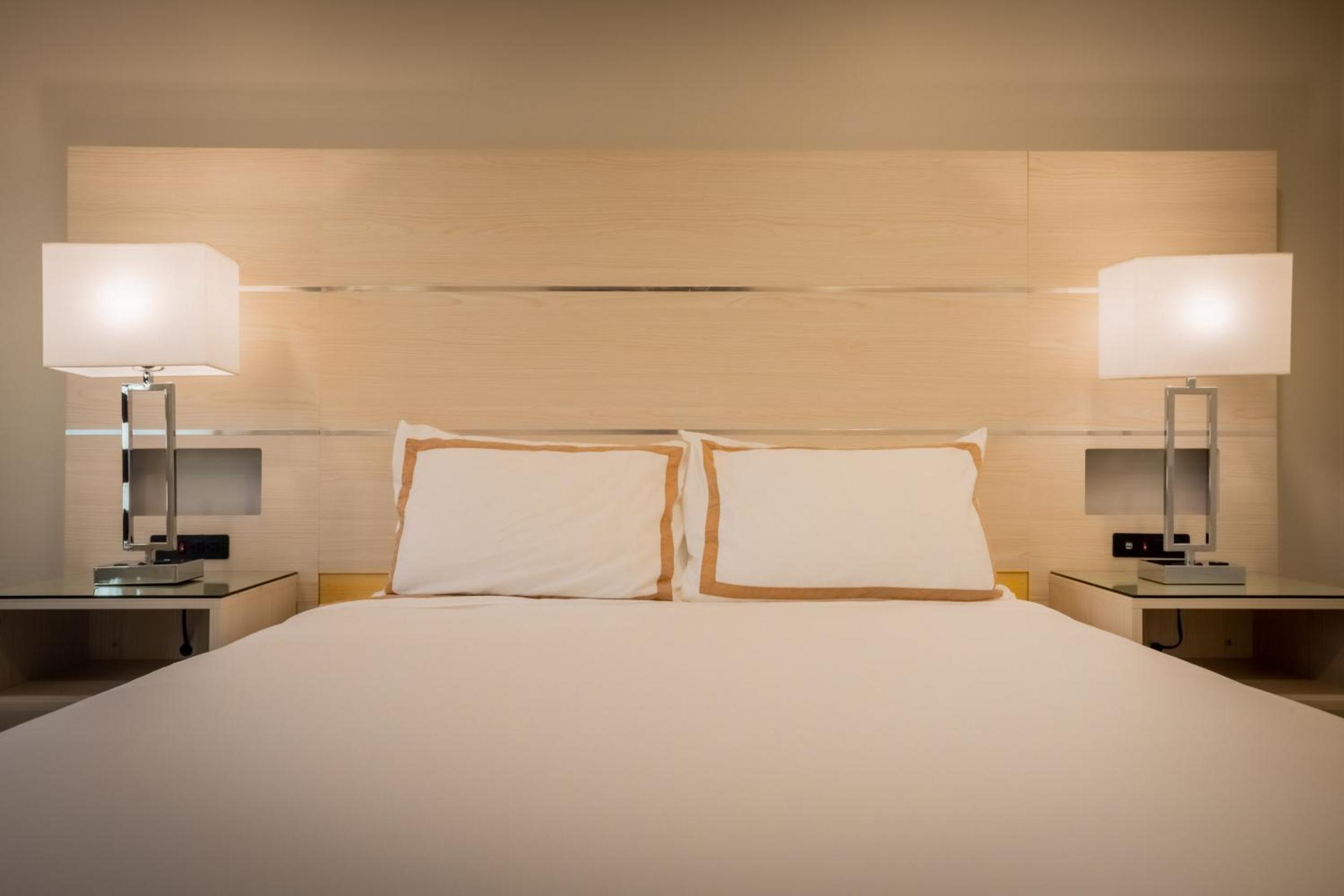 Two-Bedroom Apartment - Photo 2