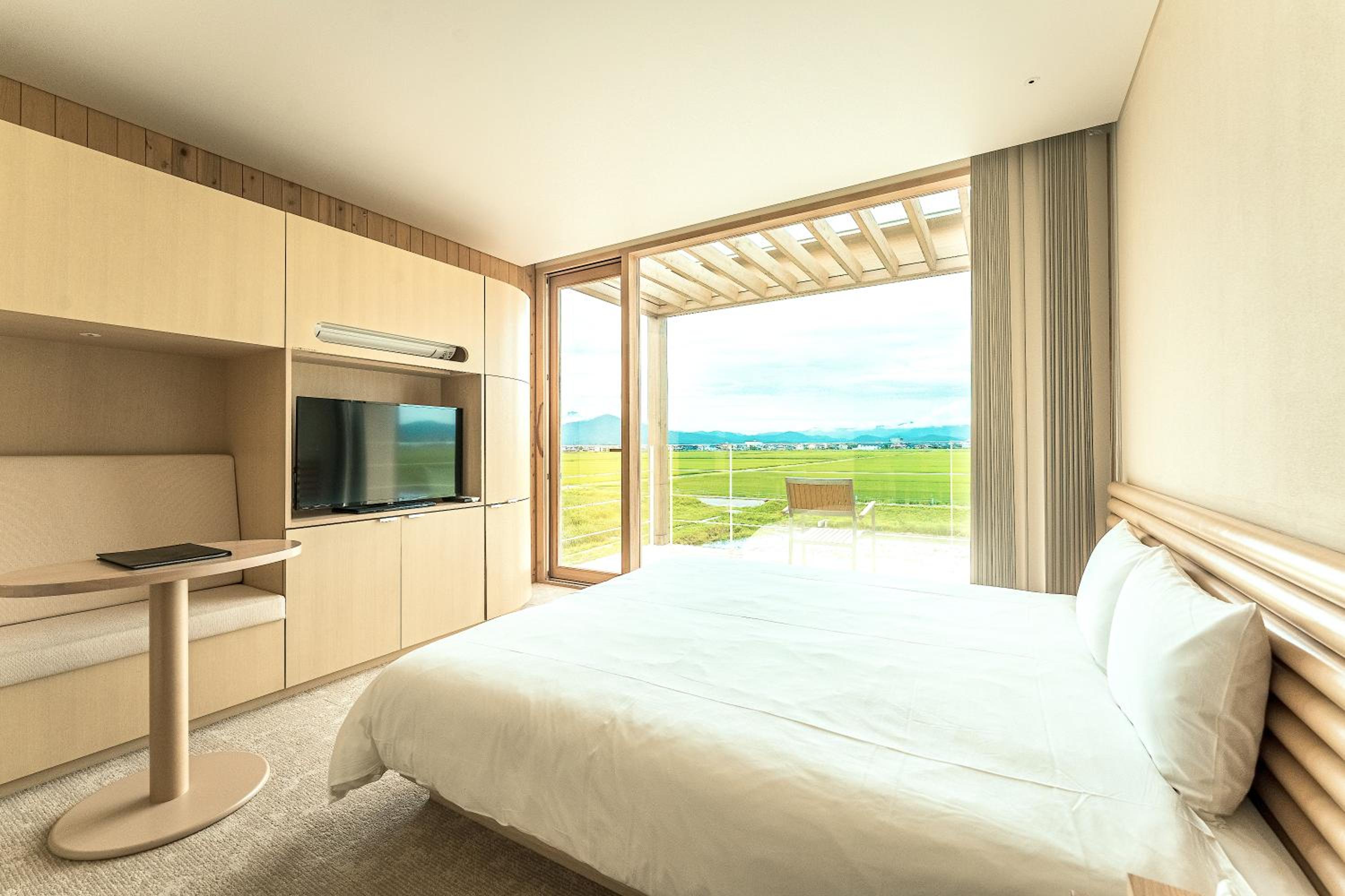 Double Room with Terrace with View - Photo 2