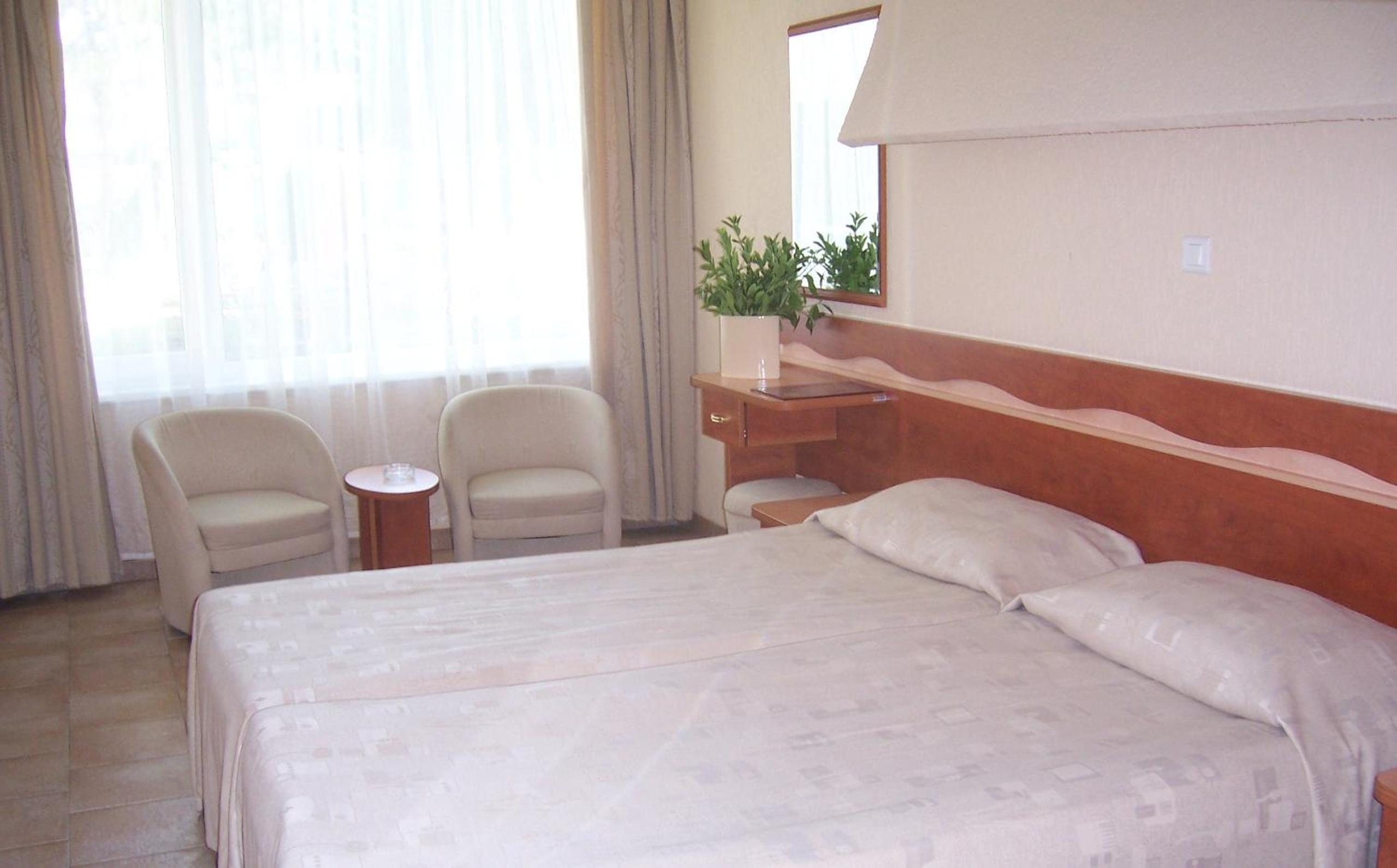 Double or Twin Room photo 1