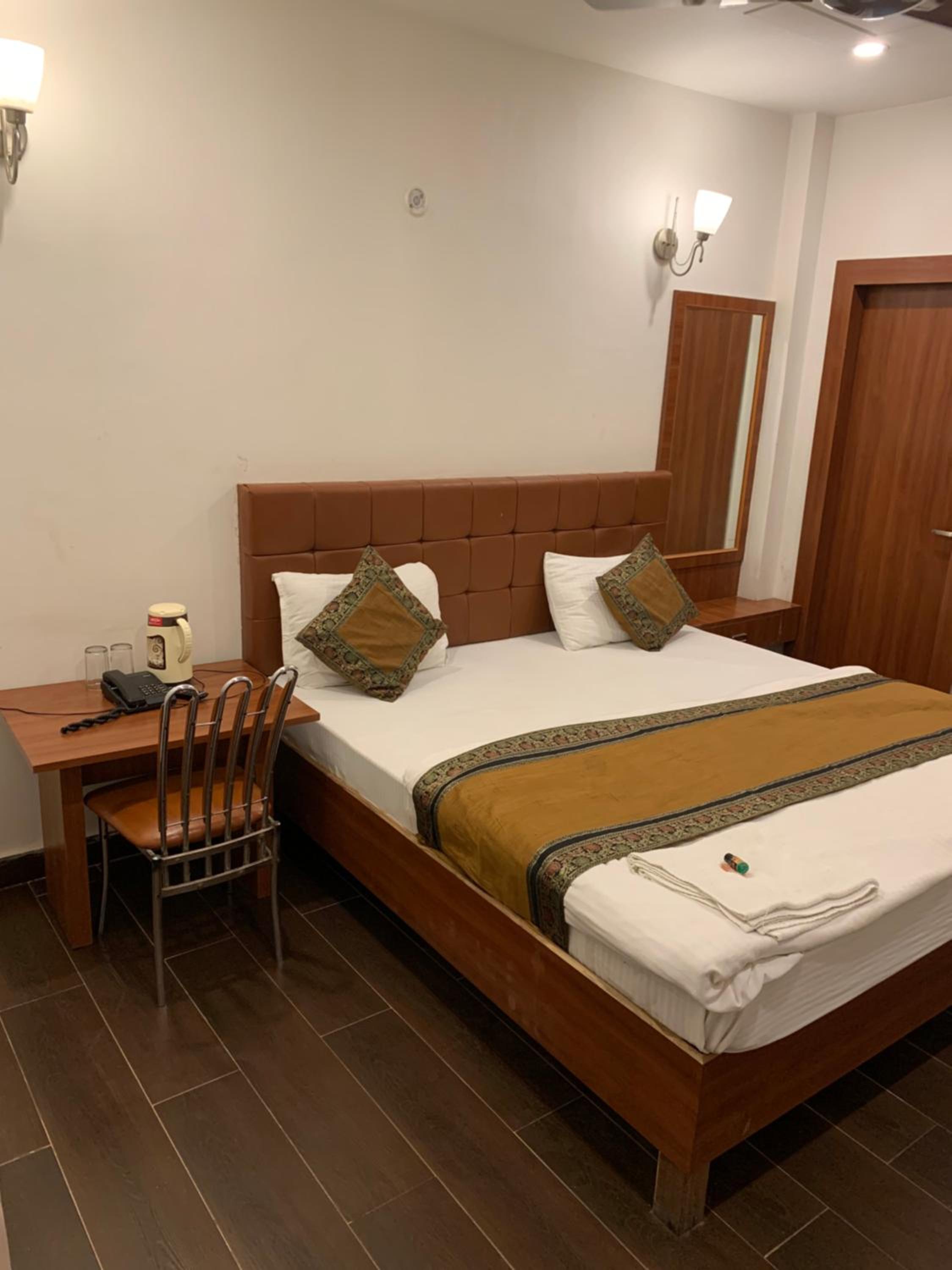 Standard Double Room - Photo 1
