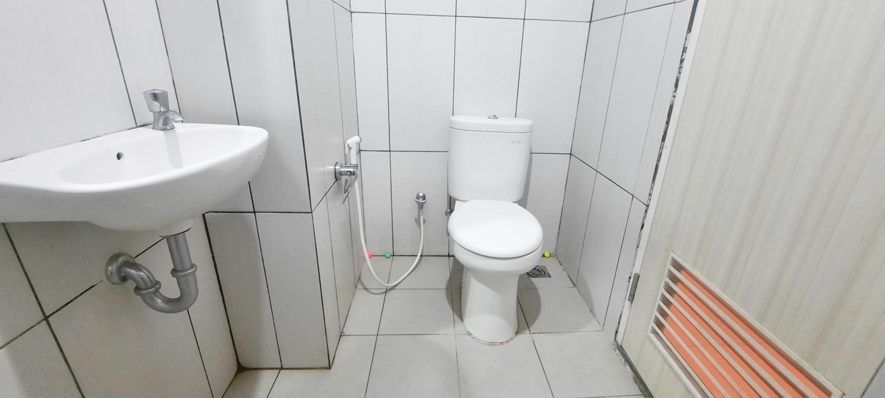 Studio Apartment - Photo 2