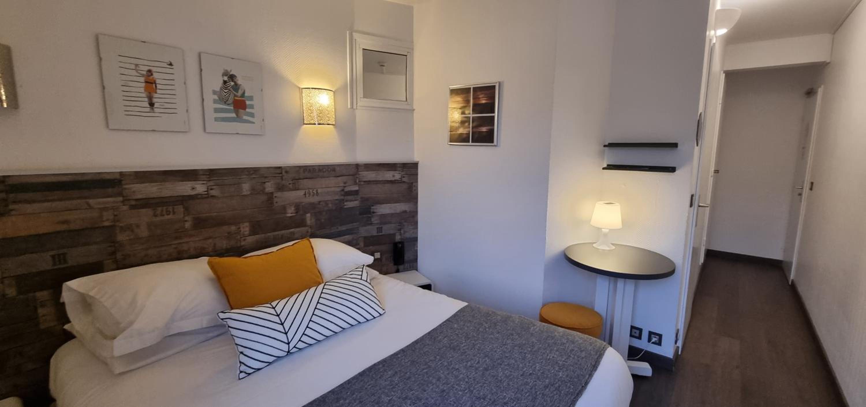 Standard Double Room - Photo 1