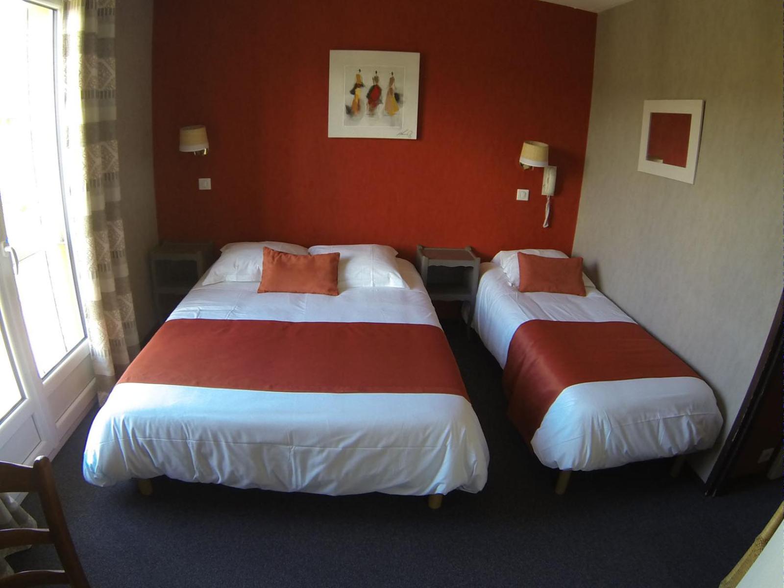 Triple Room - Photo 2