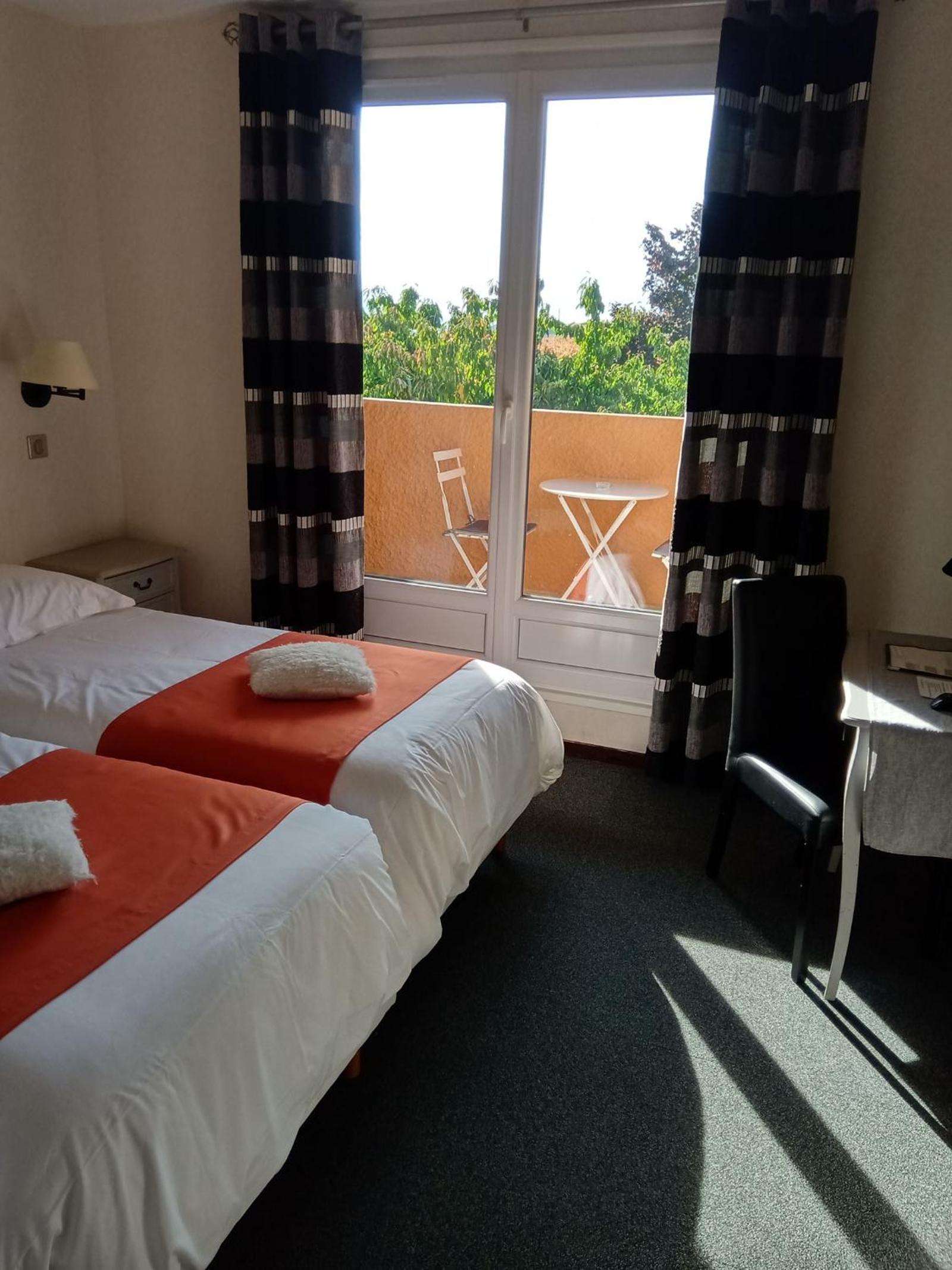 Grand Comfort Twin Room - Photo 5