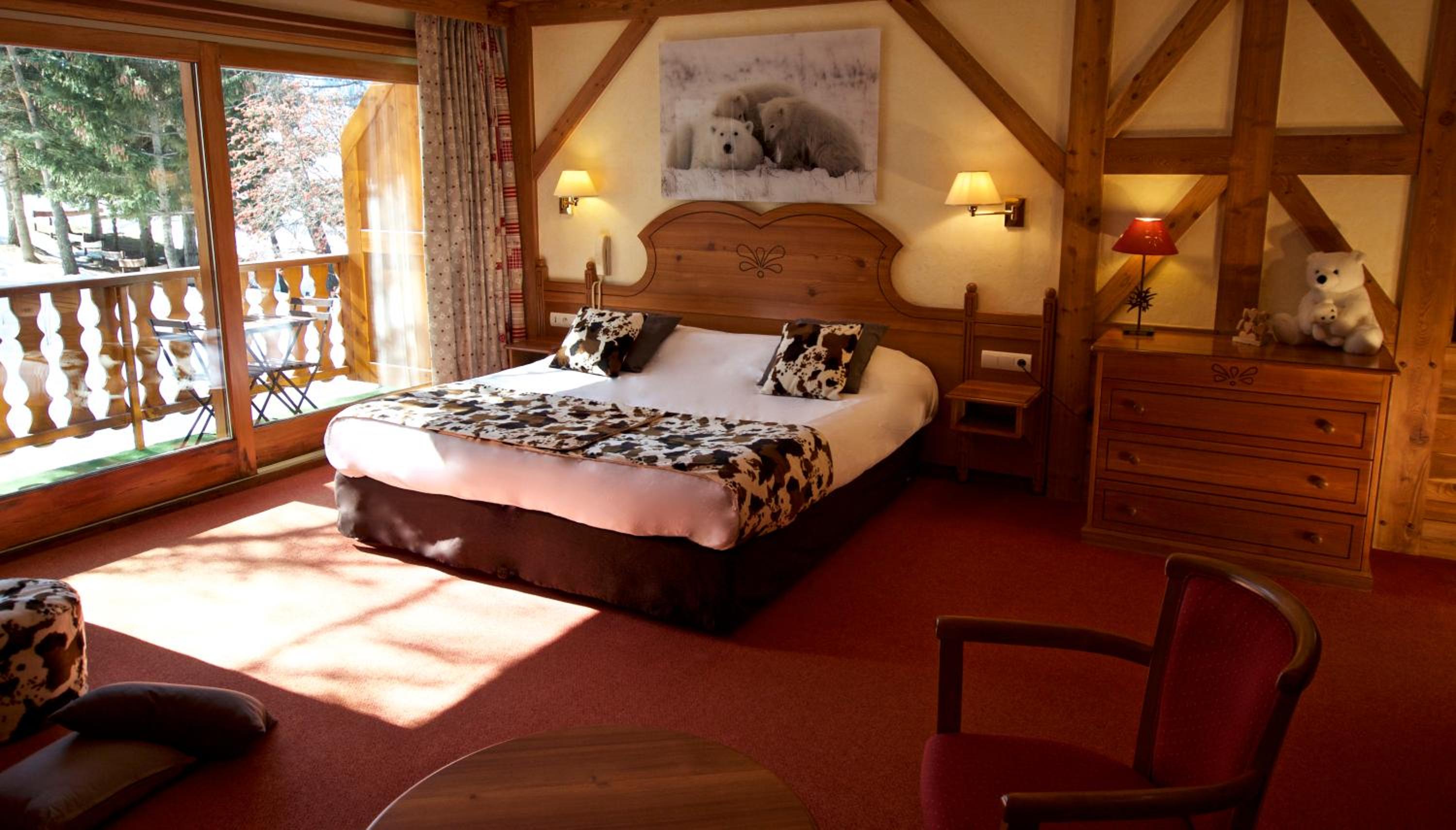 Double Room with Mountain View