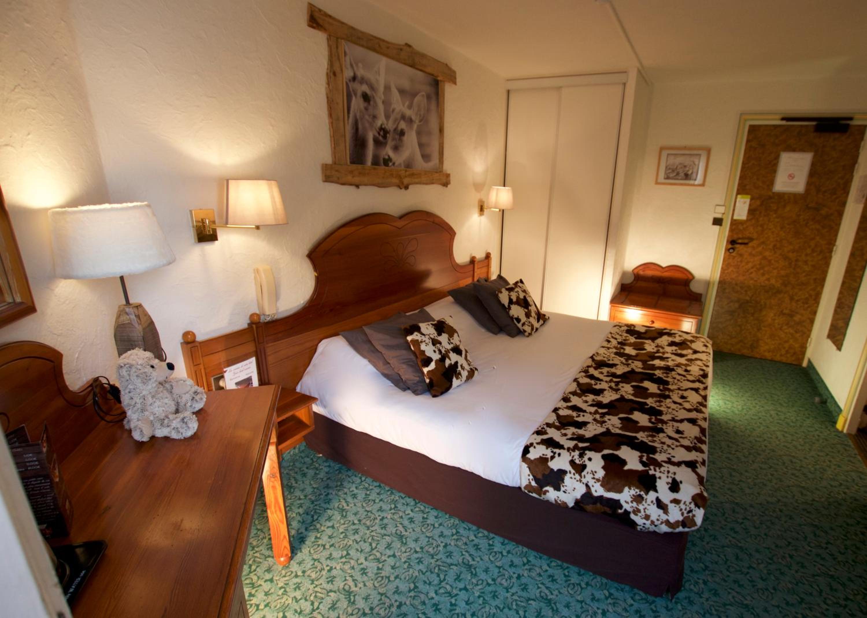 Double or Twin Room with Shower