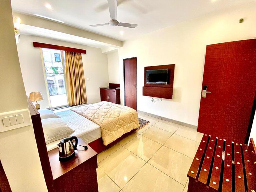 Deluxe Queen Room - Photo 4