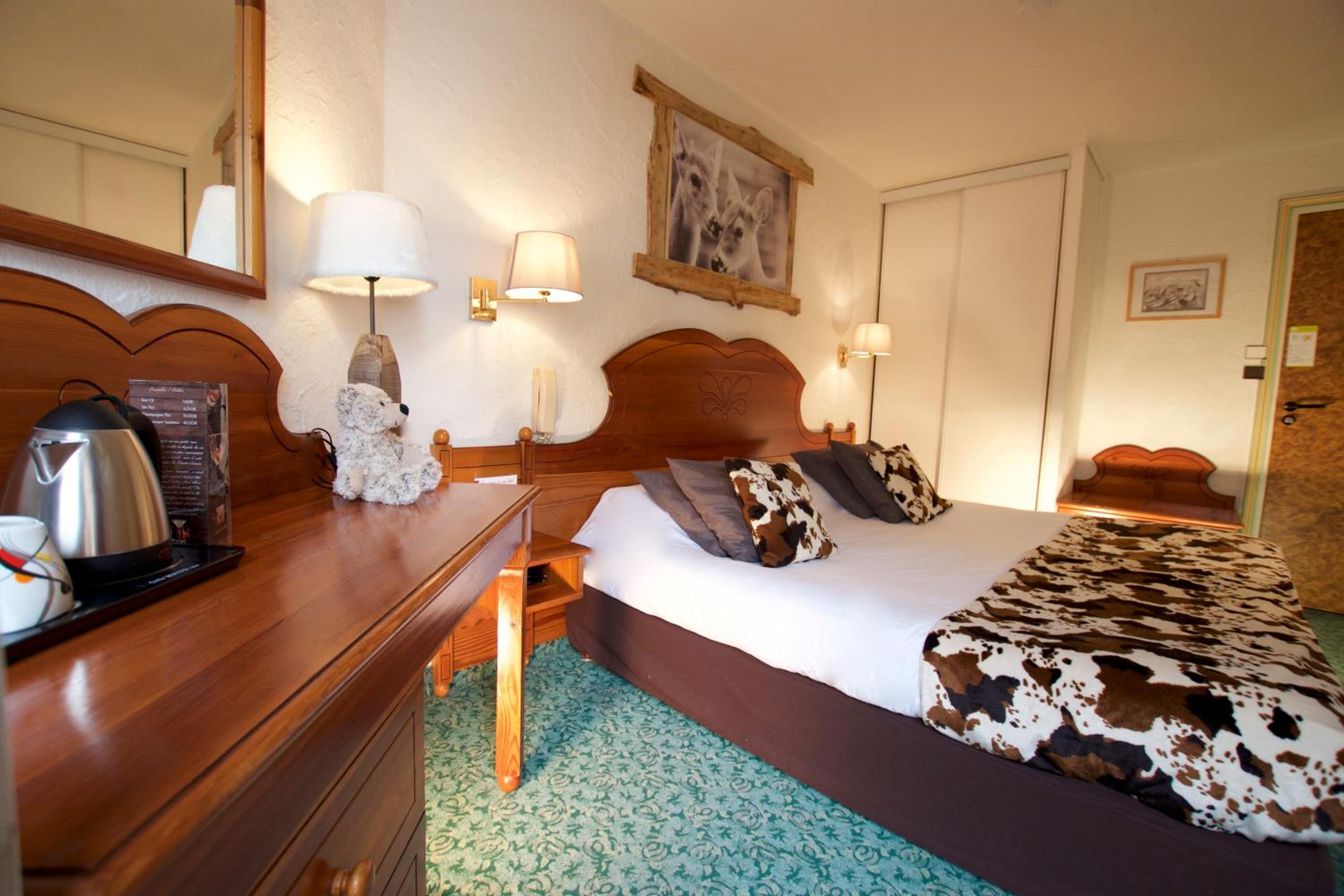 Double or Twin Room with Shower