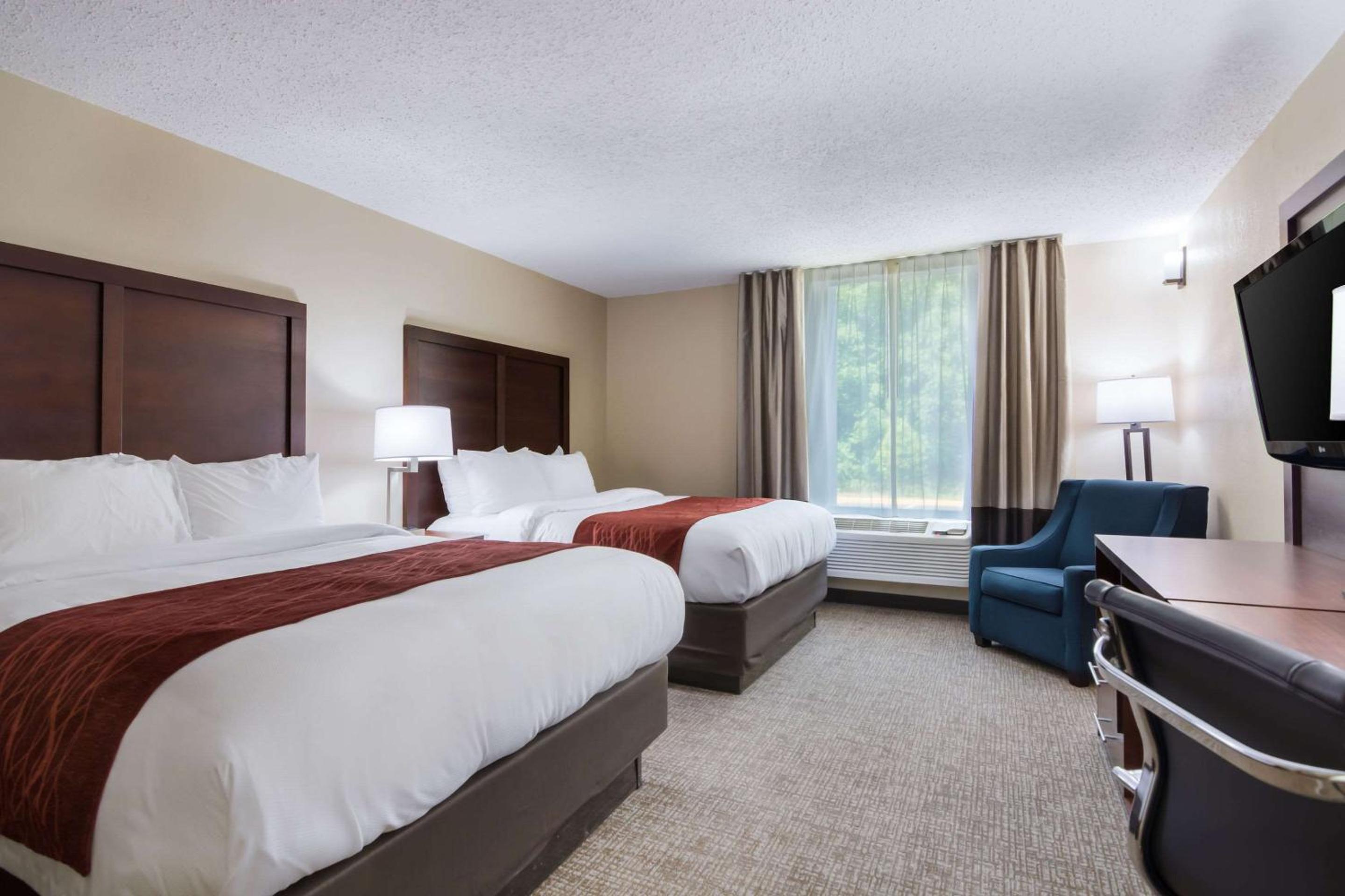 Double Room with Two Double Beds - Non-Smoking photo 1