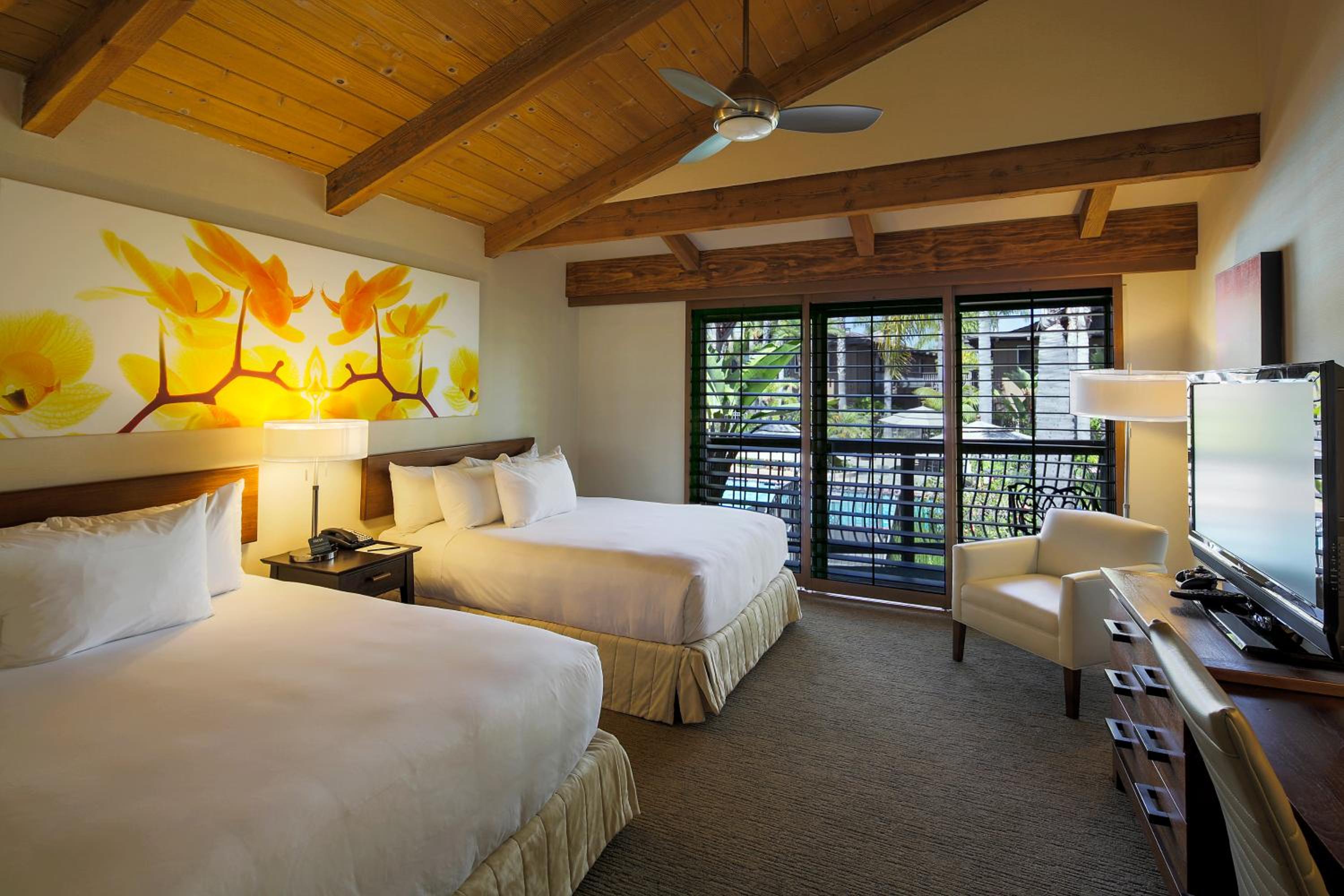 Oversize Garden View Suite - Photo 1