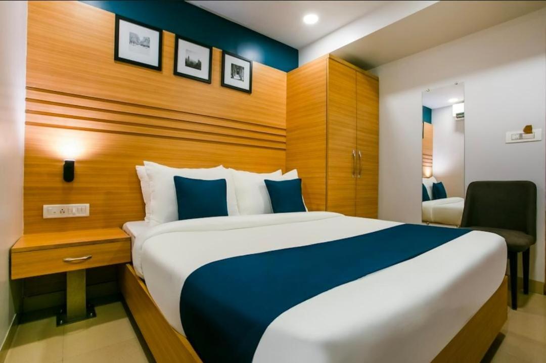 Standard Double Room - Photo 4