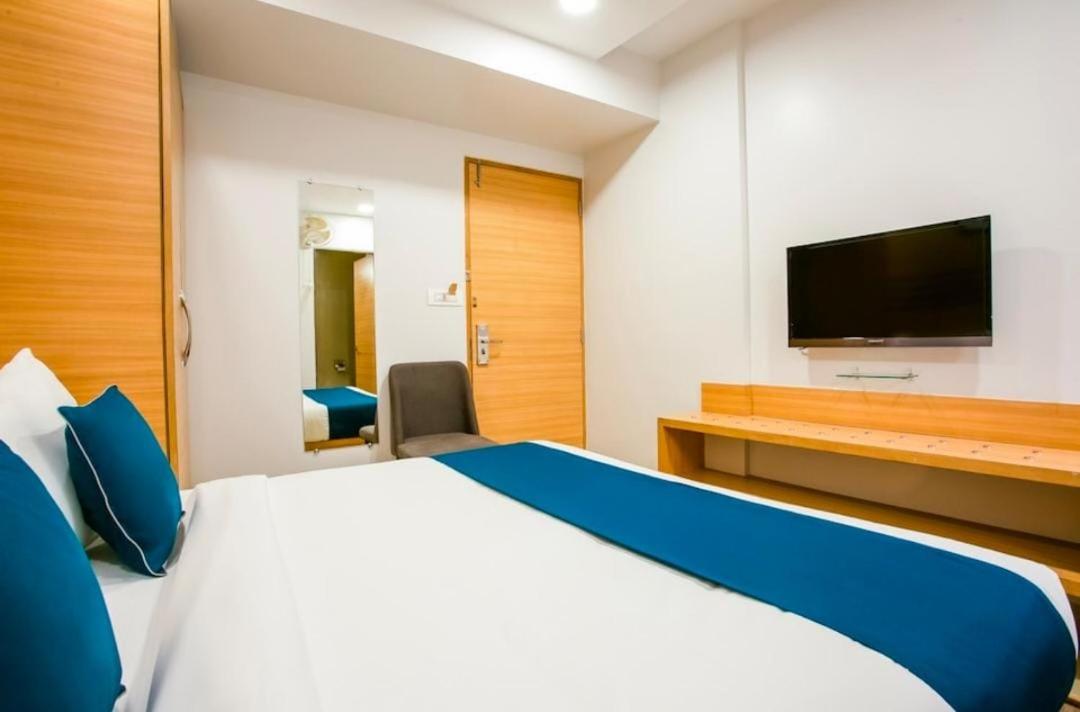 Standard Double Room - Photo 3