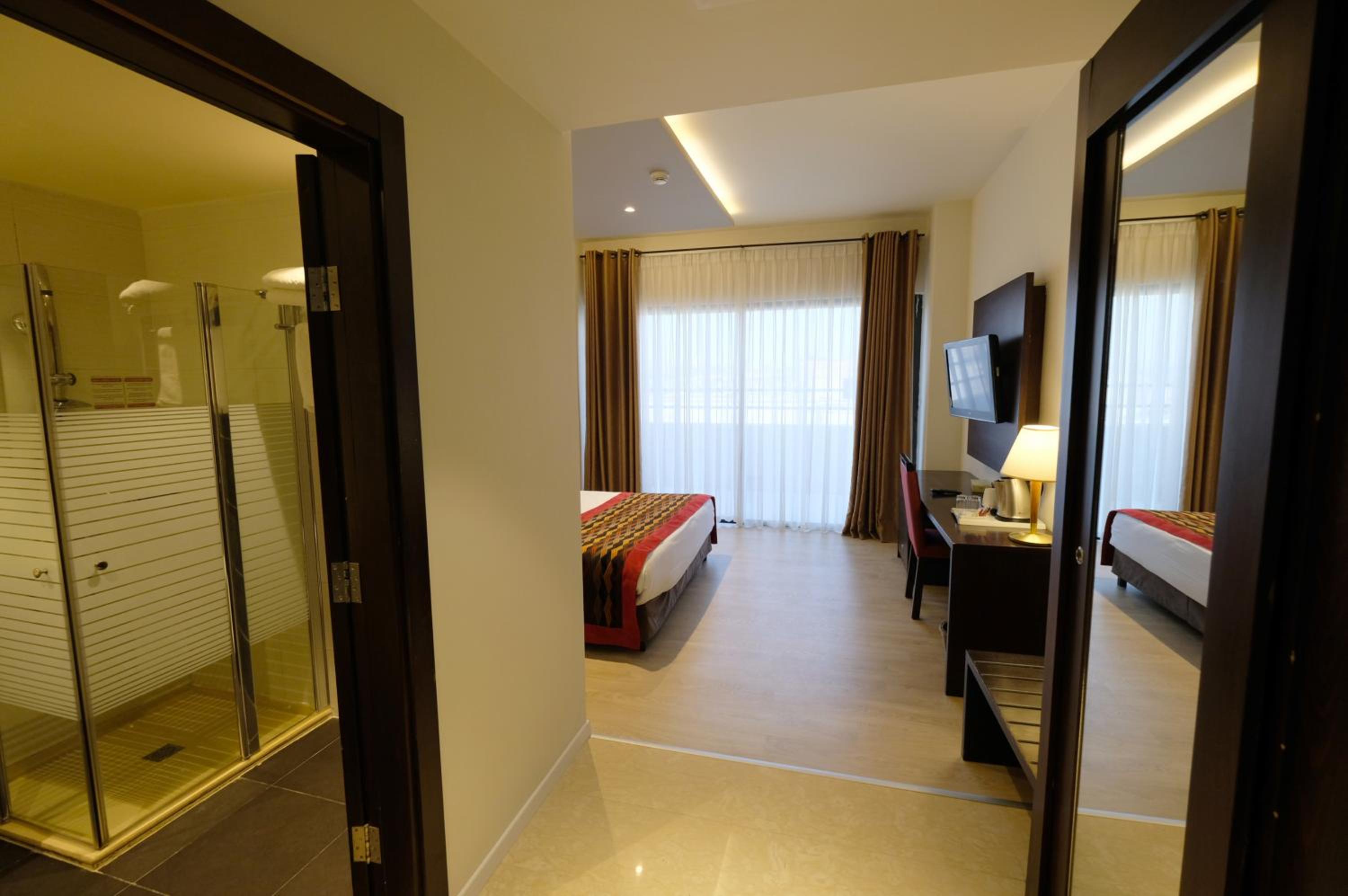 Superior King Room