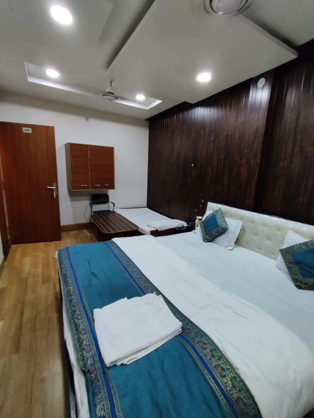 Deluxe Triple Room - Photo 4