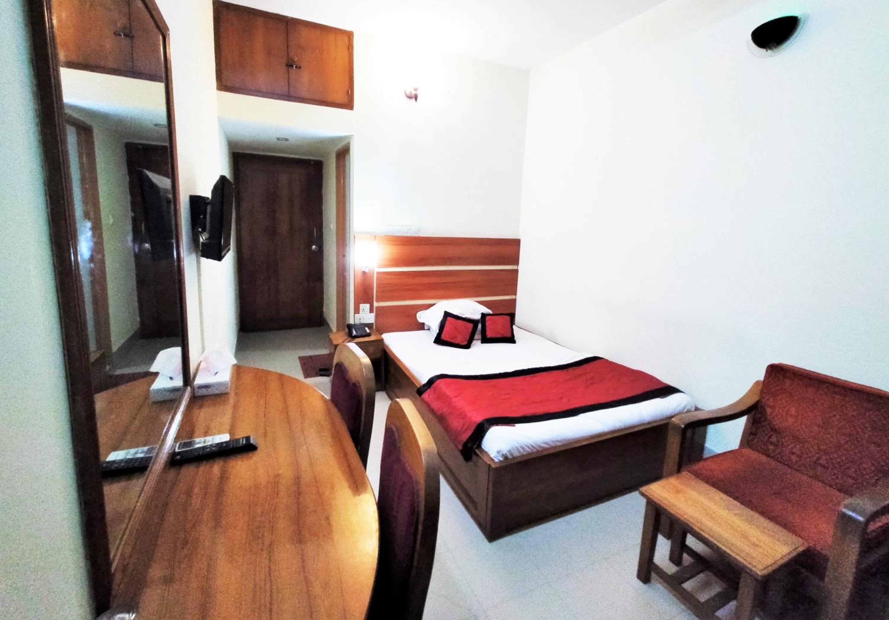 Deluxe Single Room photo 3