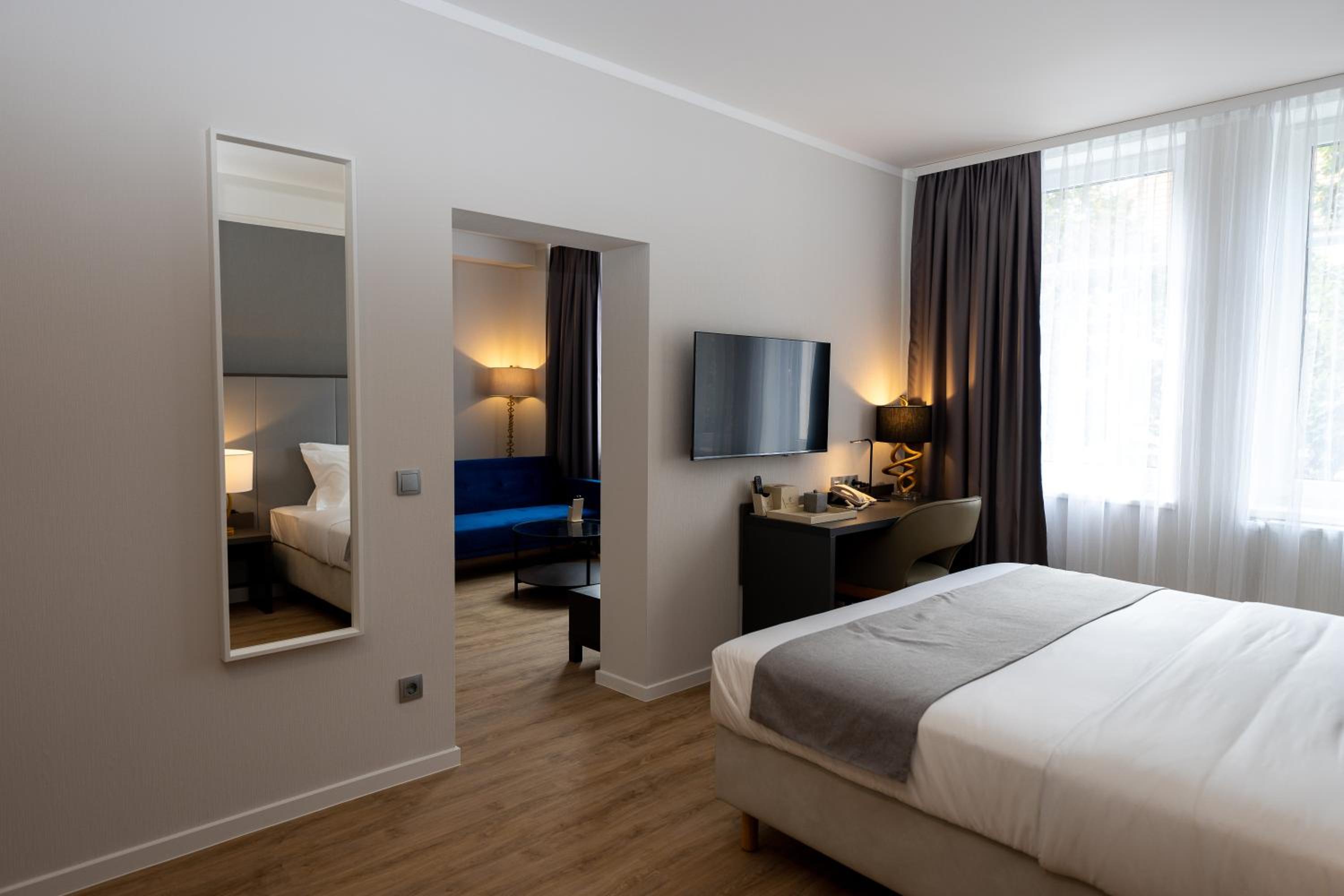 Junior Suite - Photo 1