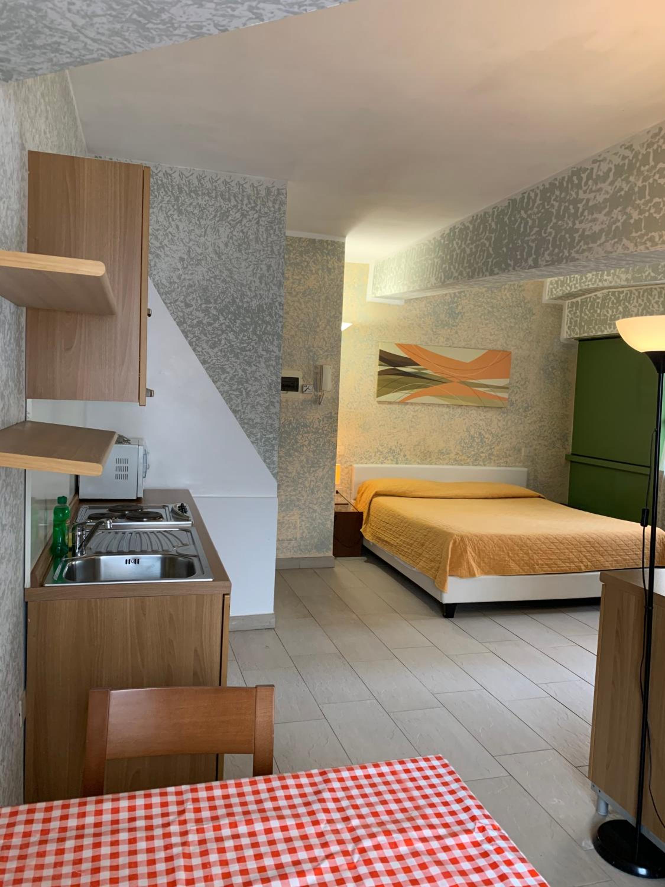 Studio (3 Adults)