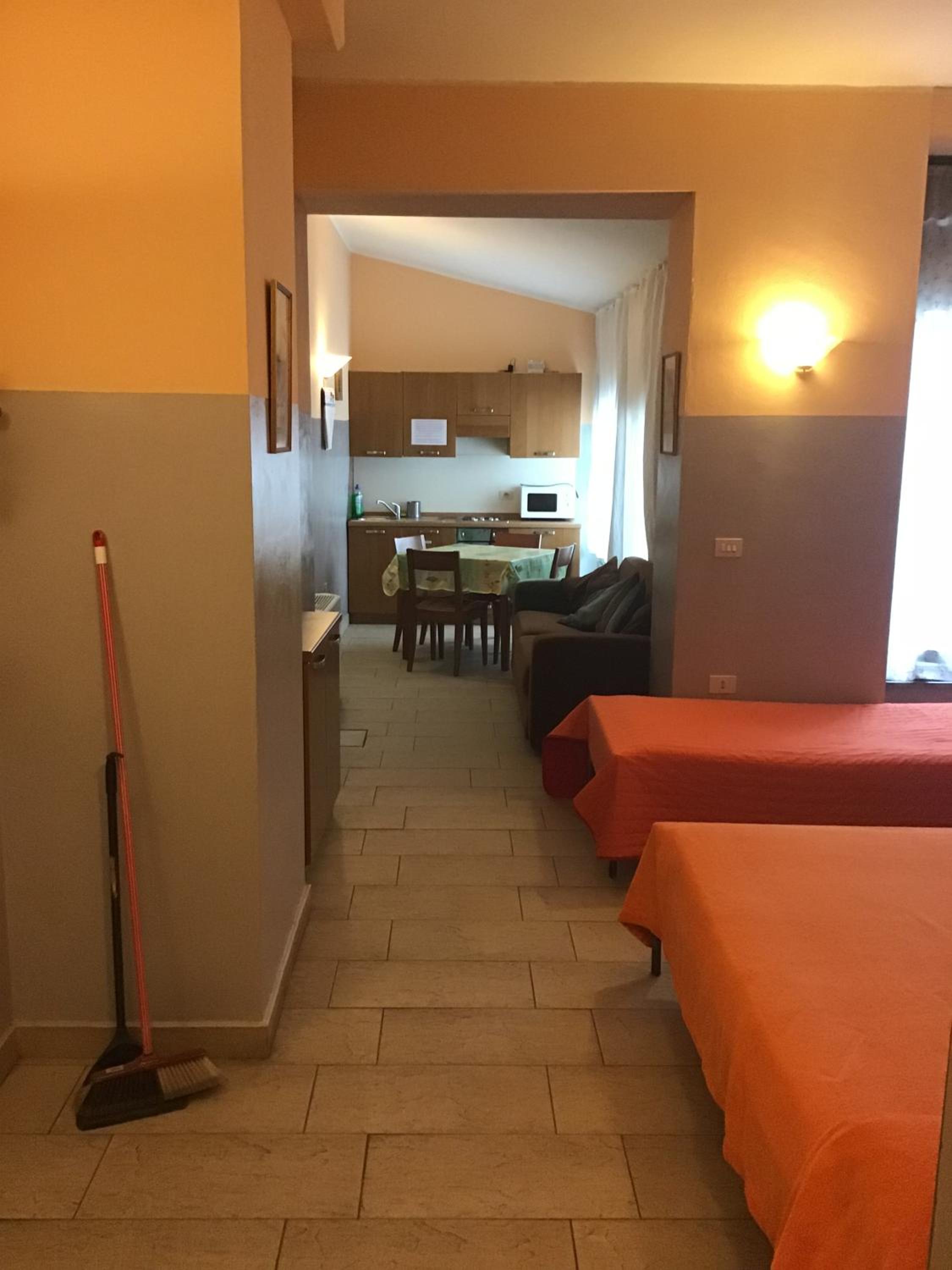 Studio (4 Adults)