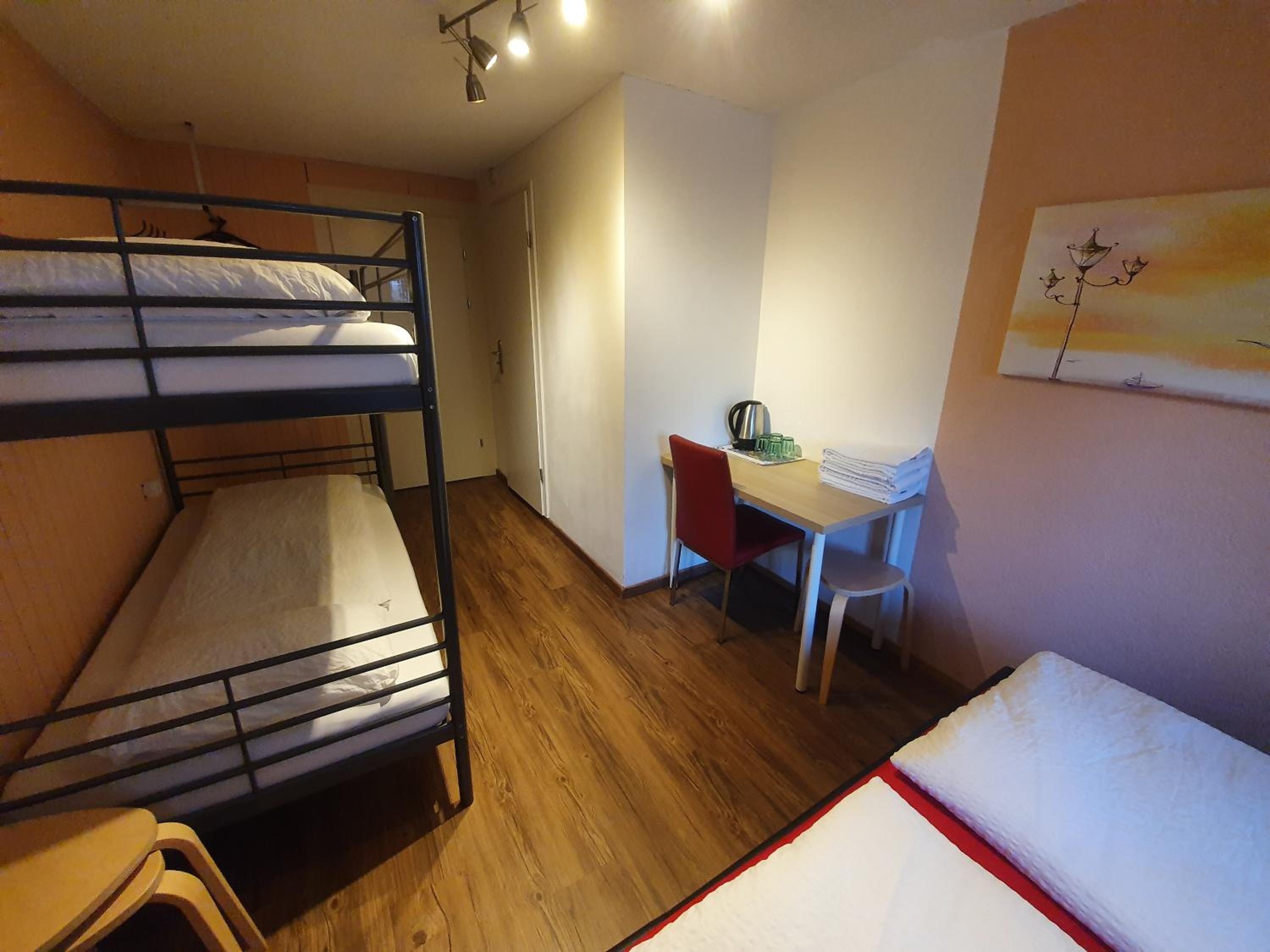 Quadruple Room With Private Bathroom photo 3