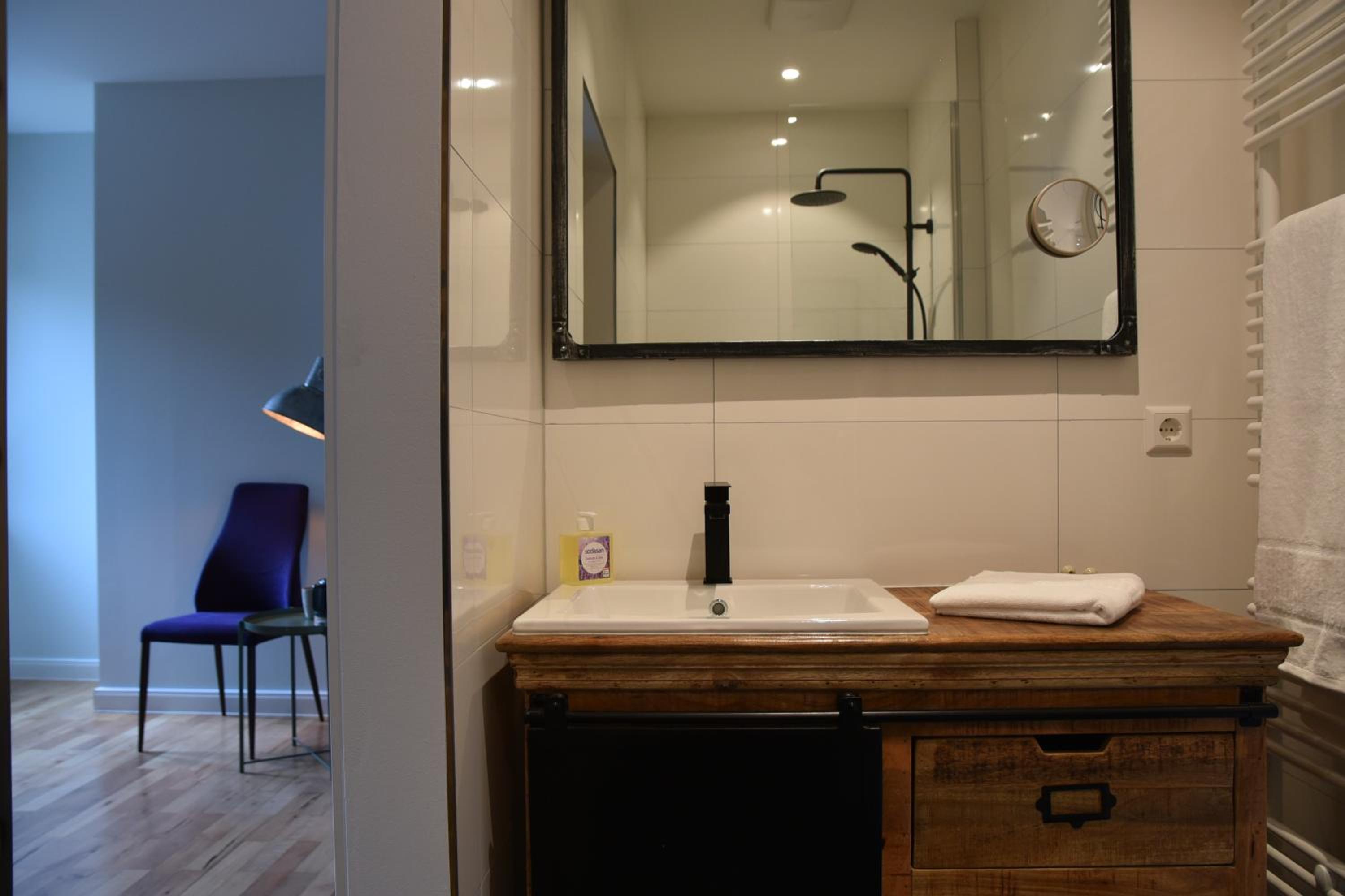 Double Room with Private Bathroom photo 3