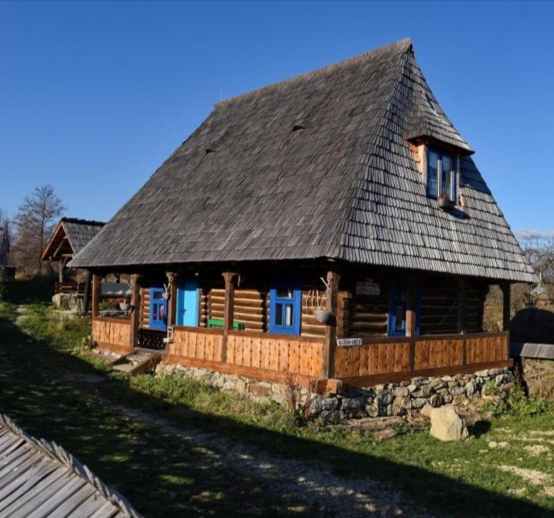 Three-Bedroom Chalet - Photo 19