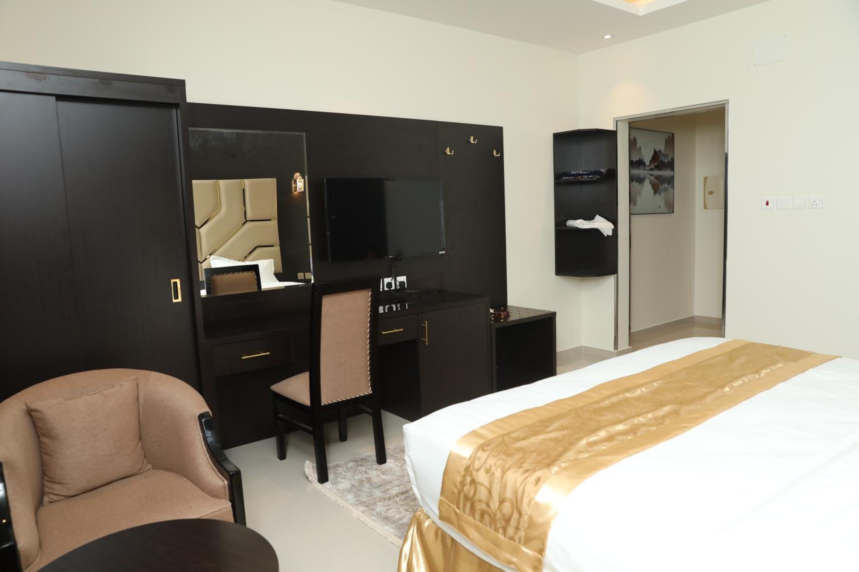 Deluxe Double Room photo 3