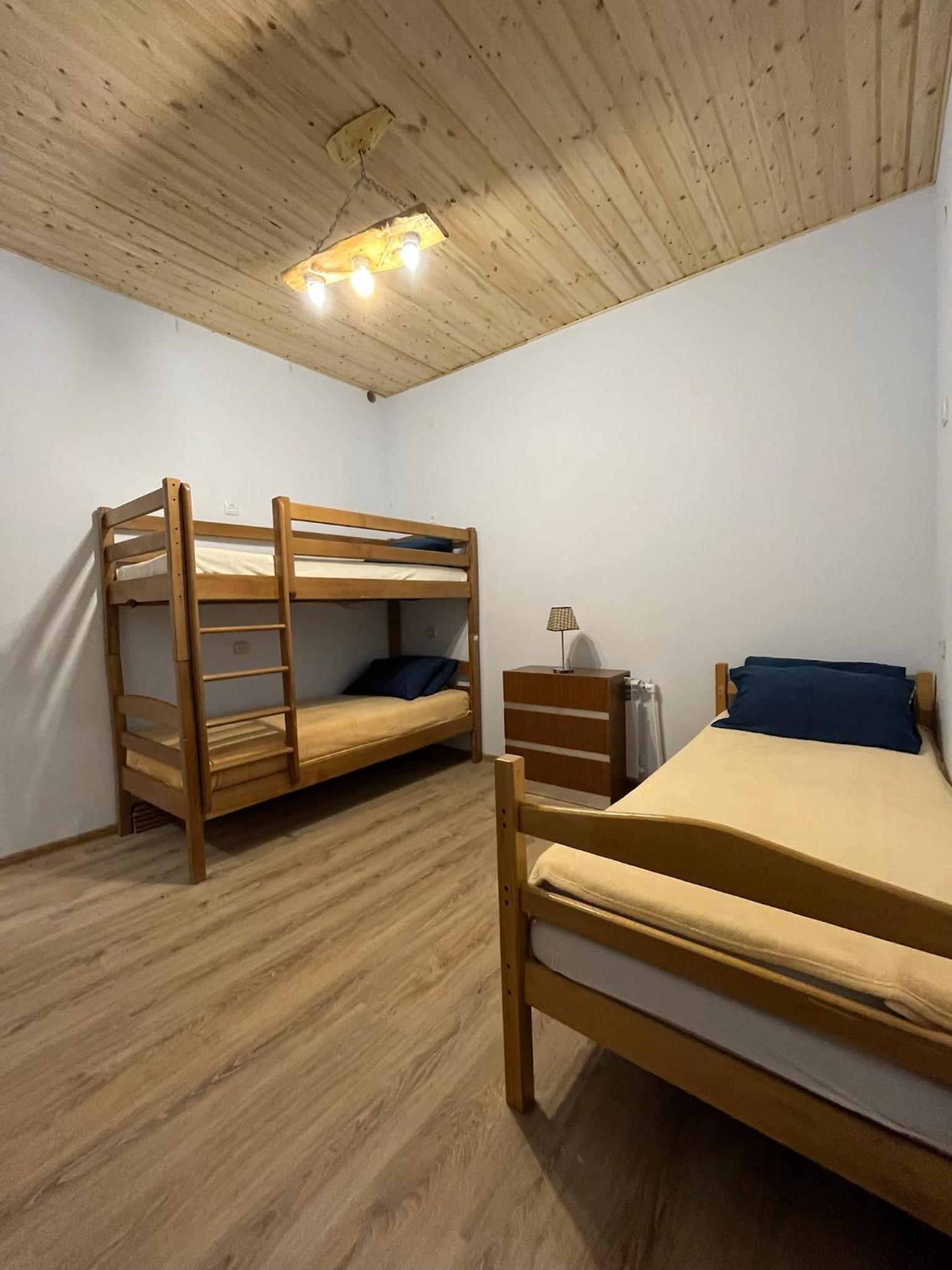 Triple Room with Private Bathroom photo 1