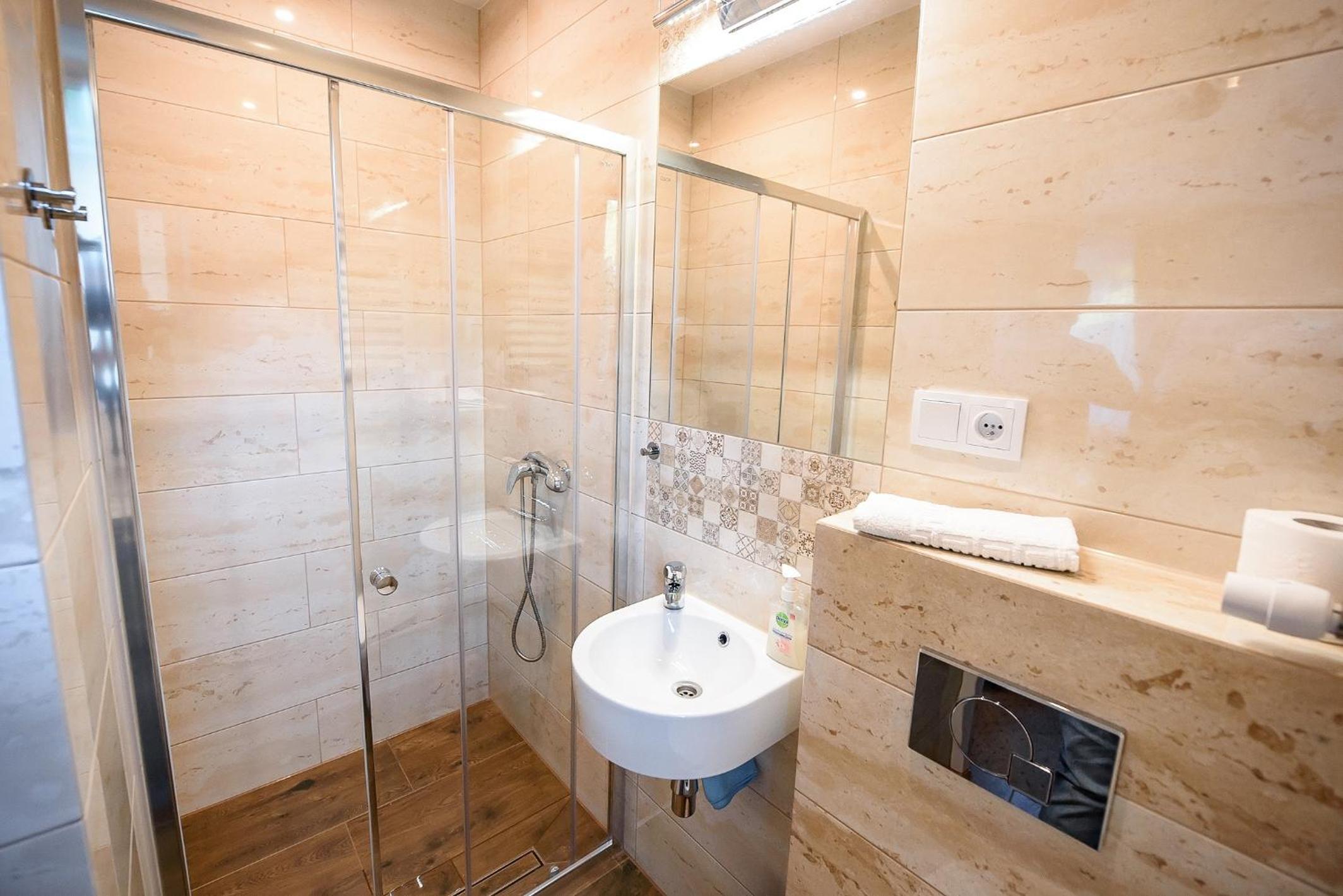 Triple Room with Bathroom photo 1
