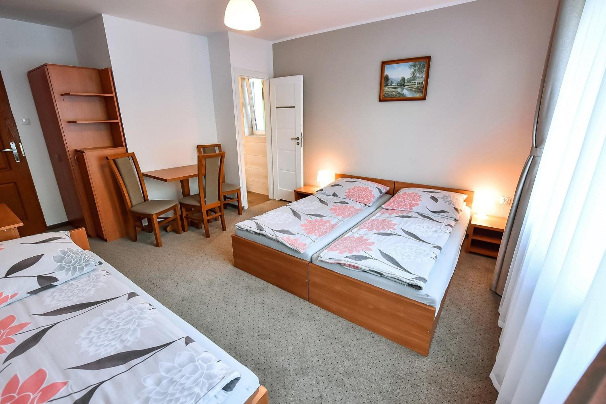 Triple Room with Bathroom photo 2
