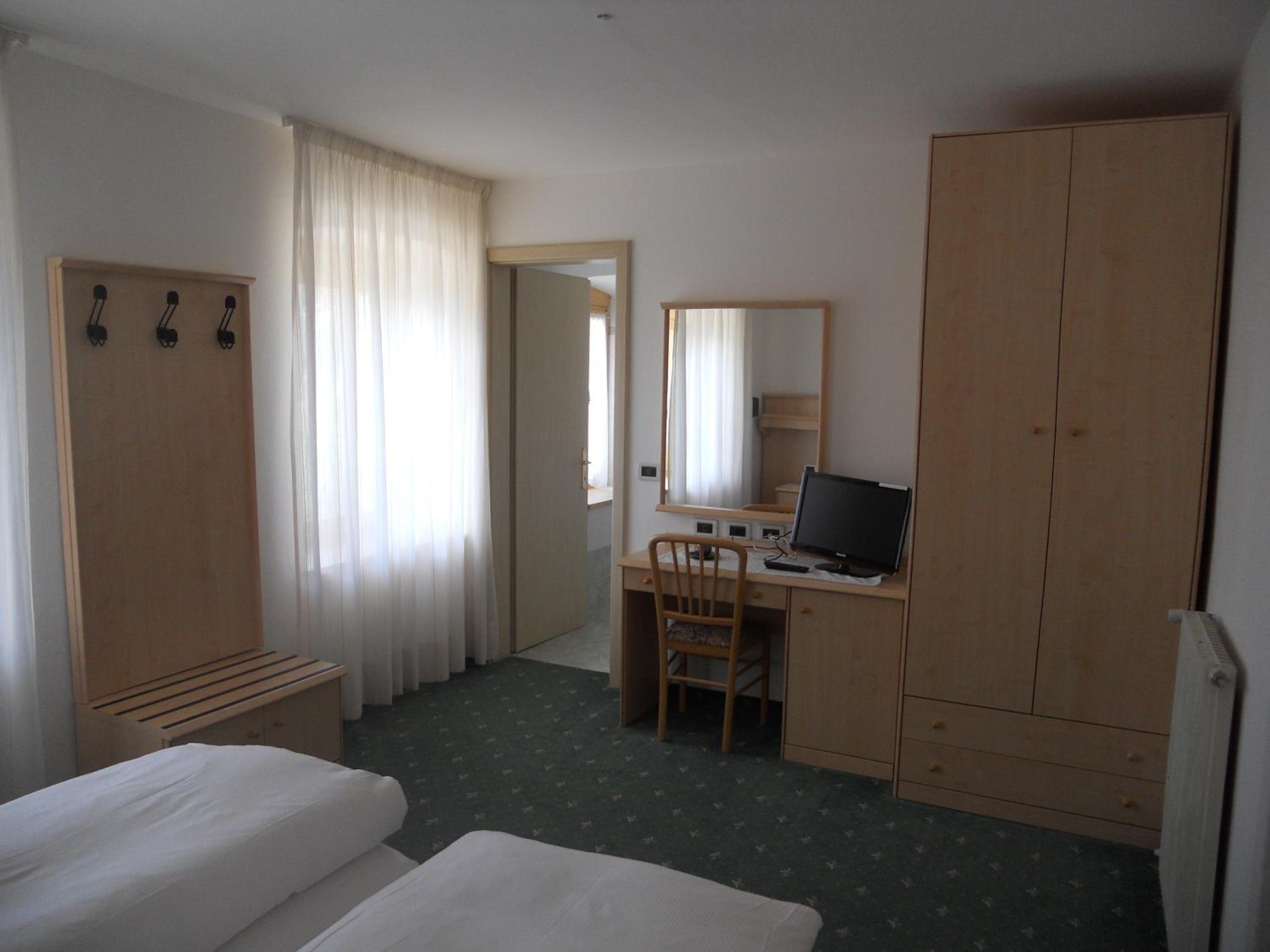 Triple Room - Photo 2