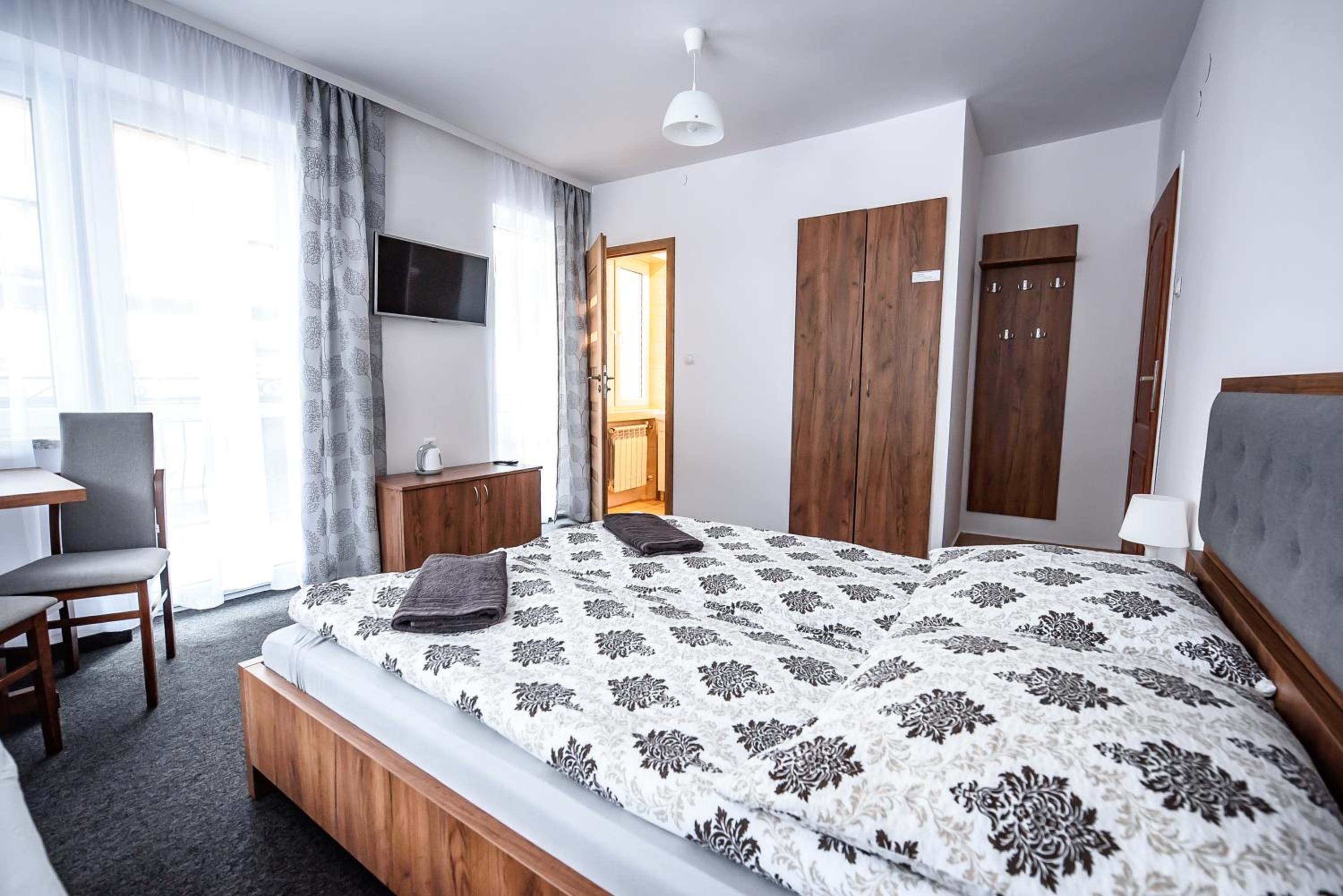 Triple Room with Bathroom photo 1