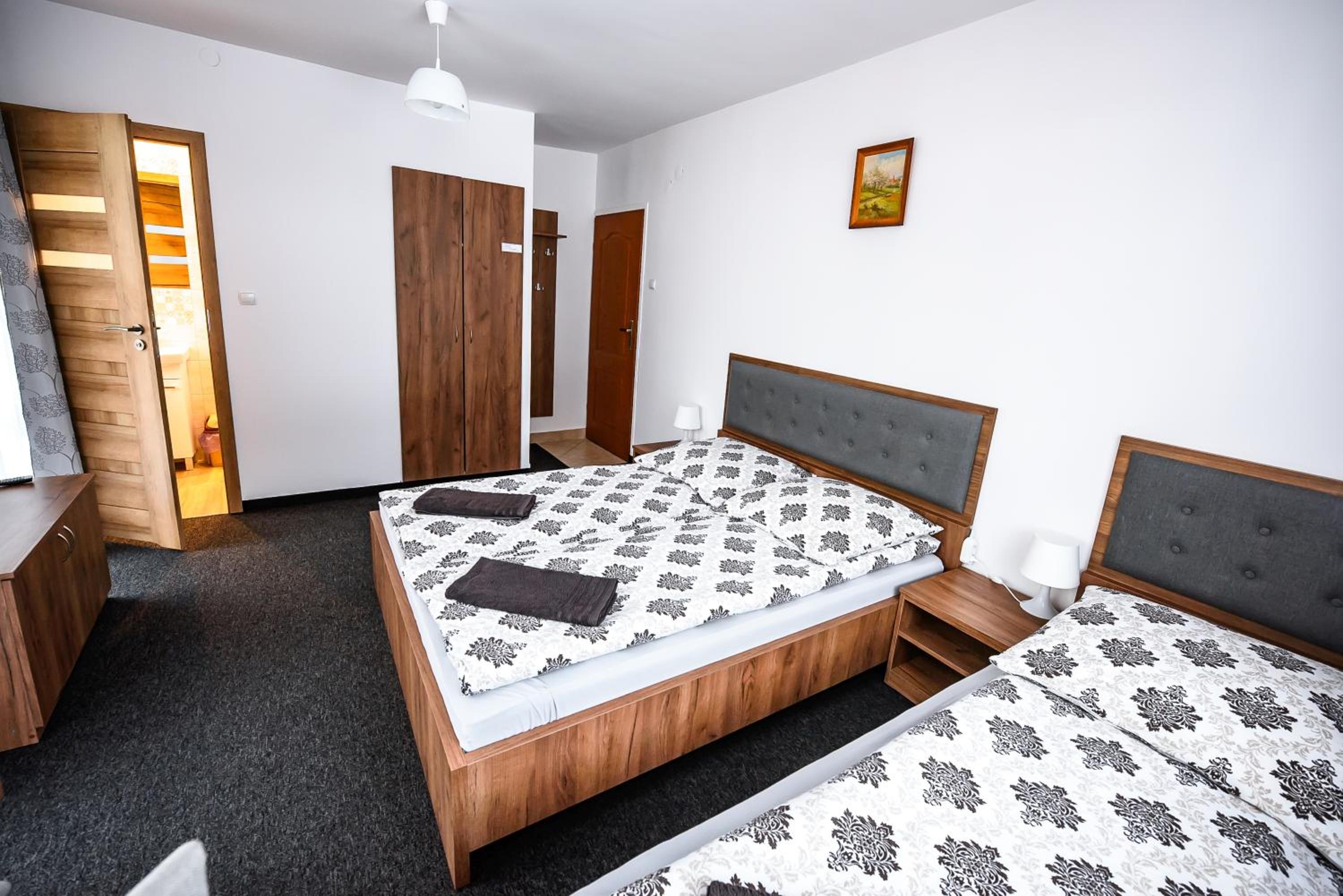 Triple Room with Bathroom photo 2