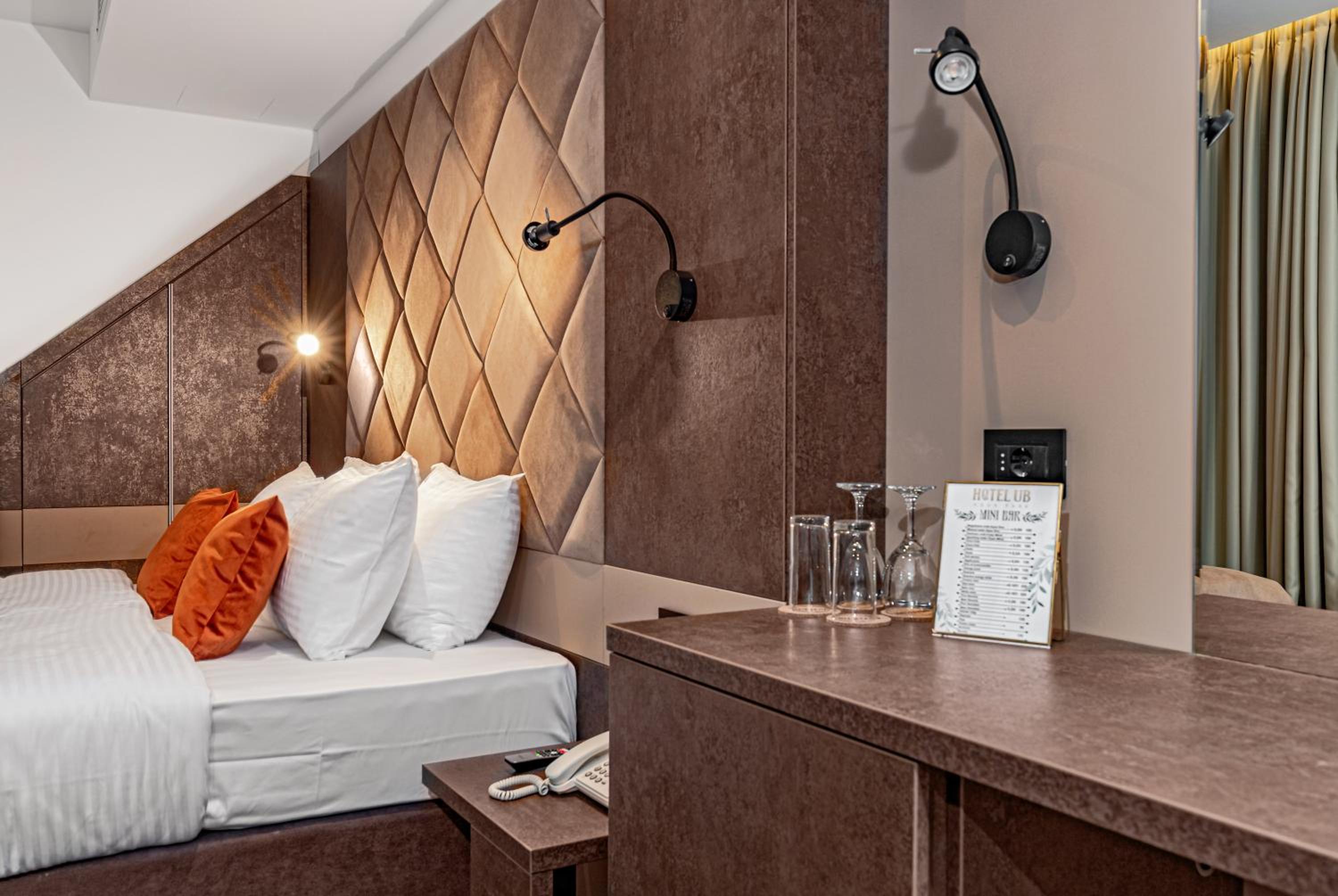 Superior Double Room - Photo 9