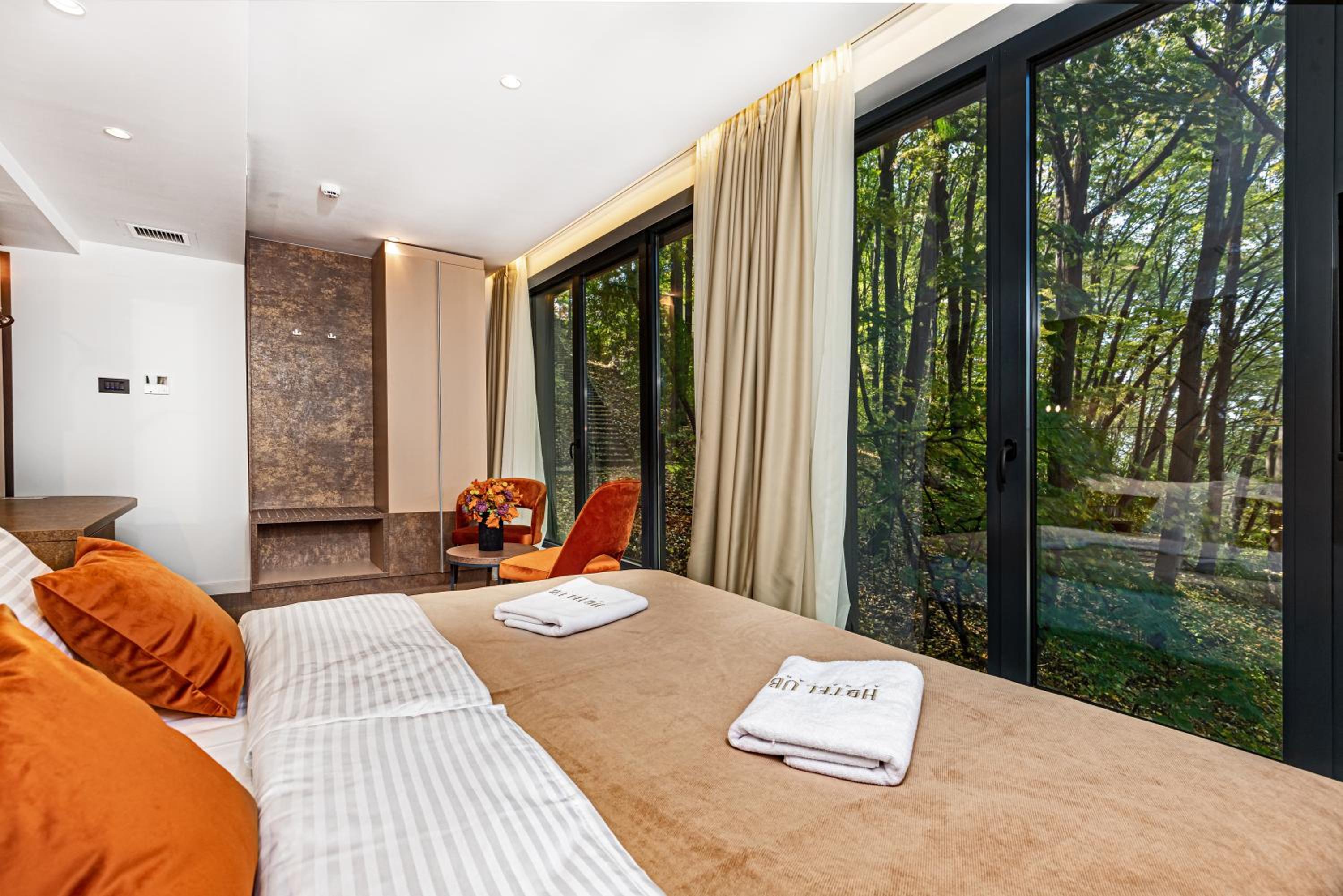 Superior Double Room - Photo 3