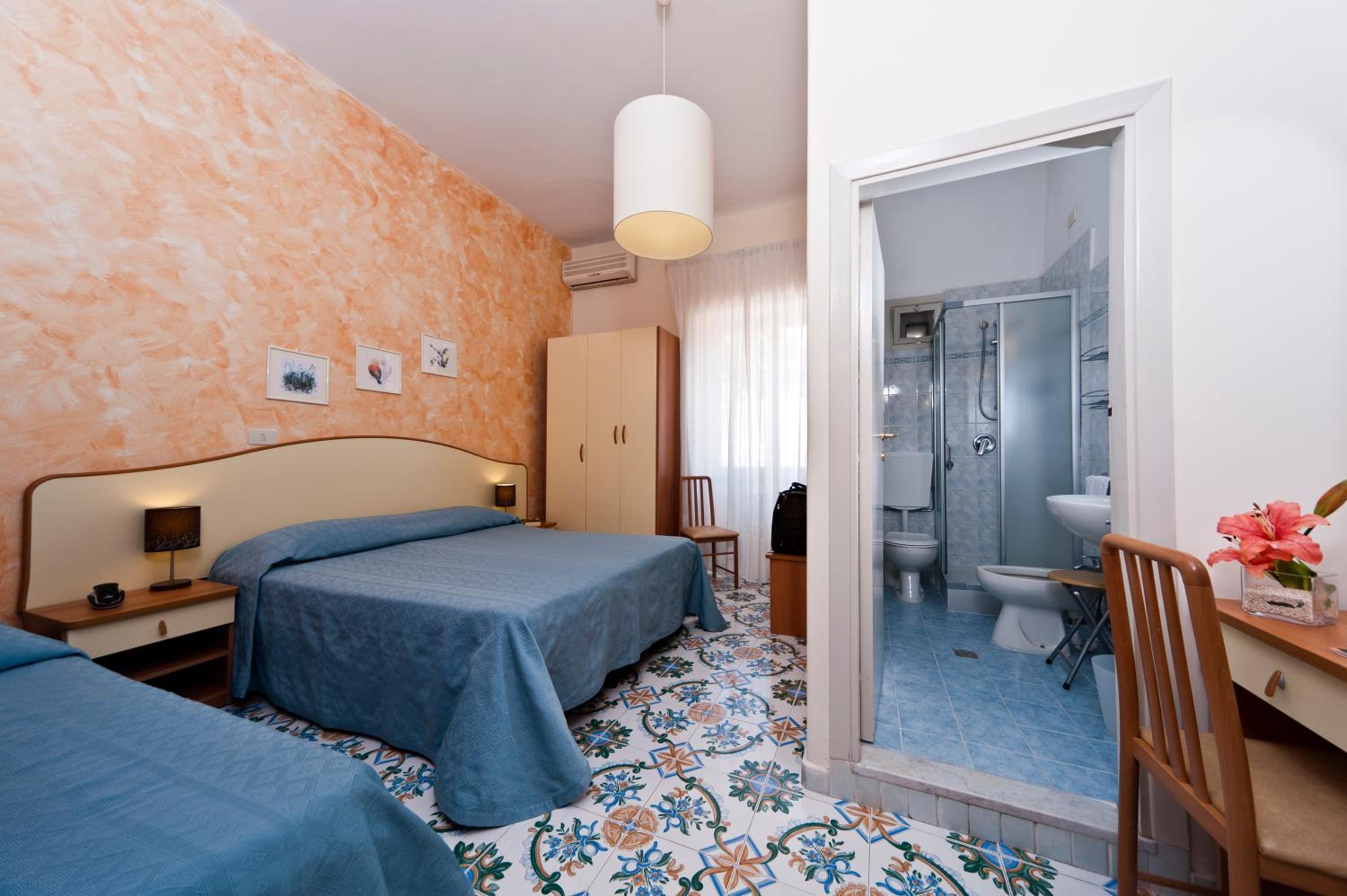 Classic Triple Room