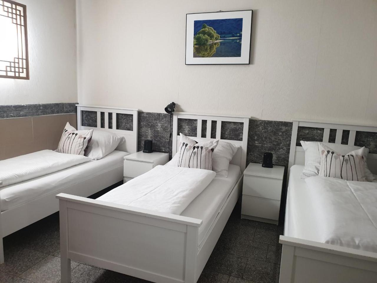 Standard Triple Room - Photo 1