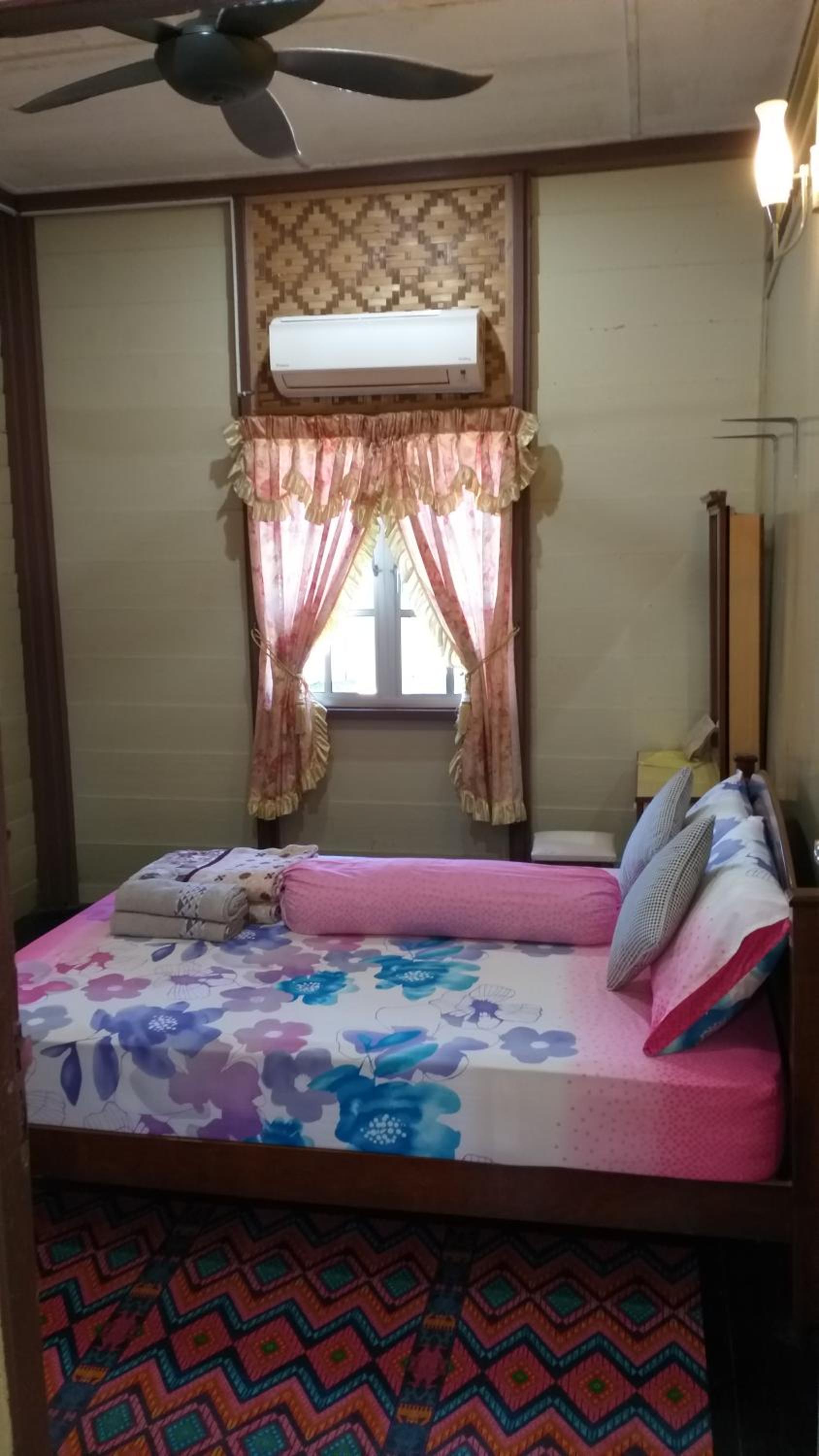 One-Bedroom Bungalow photo 3