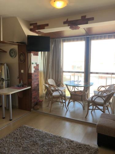 One-Bedroom Apartment - Photo 7