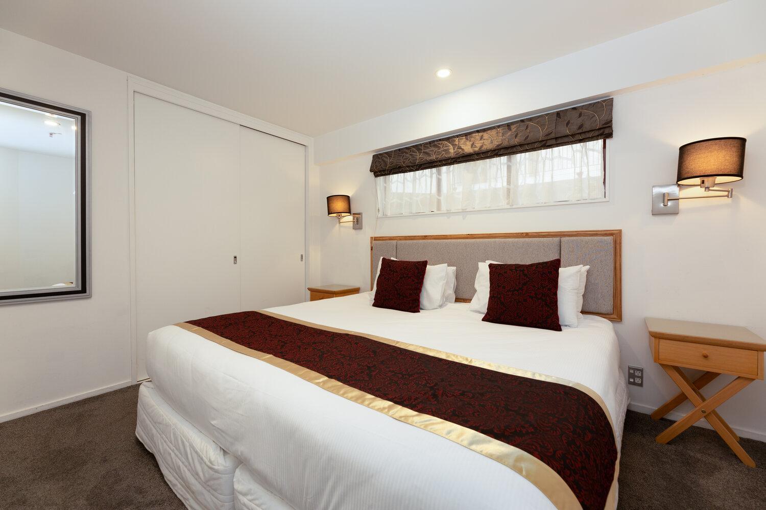 Superior One-Bedroom Apartment