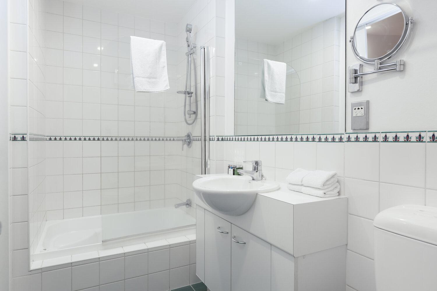 Superior One-Bedroom Apartment